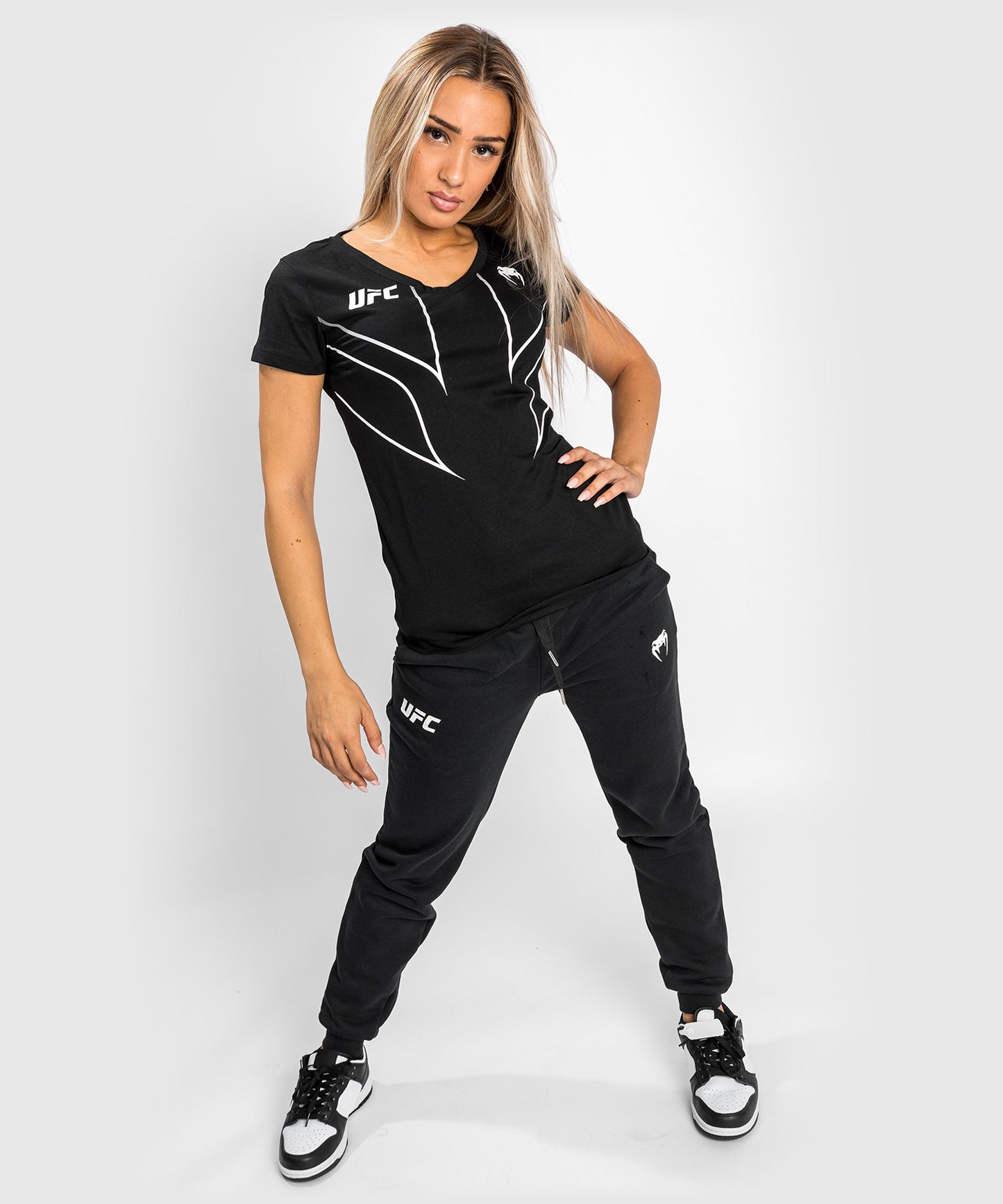 UFC Venum Fight Night 2.0 Replica Frauen-T-Shirt - schwarz