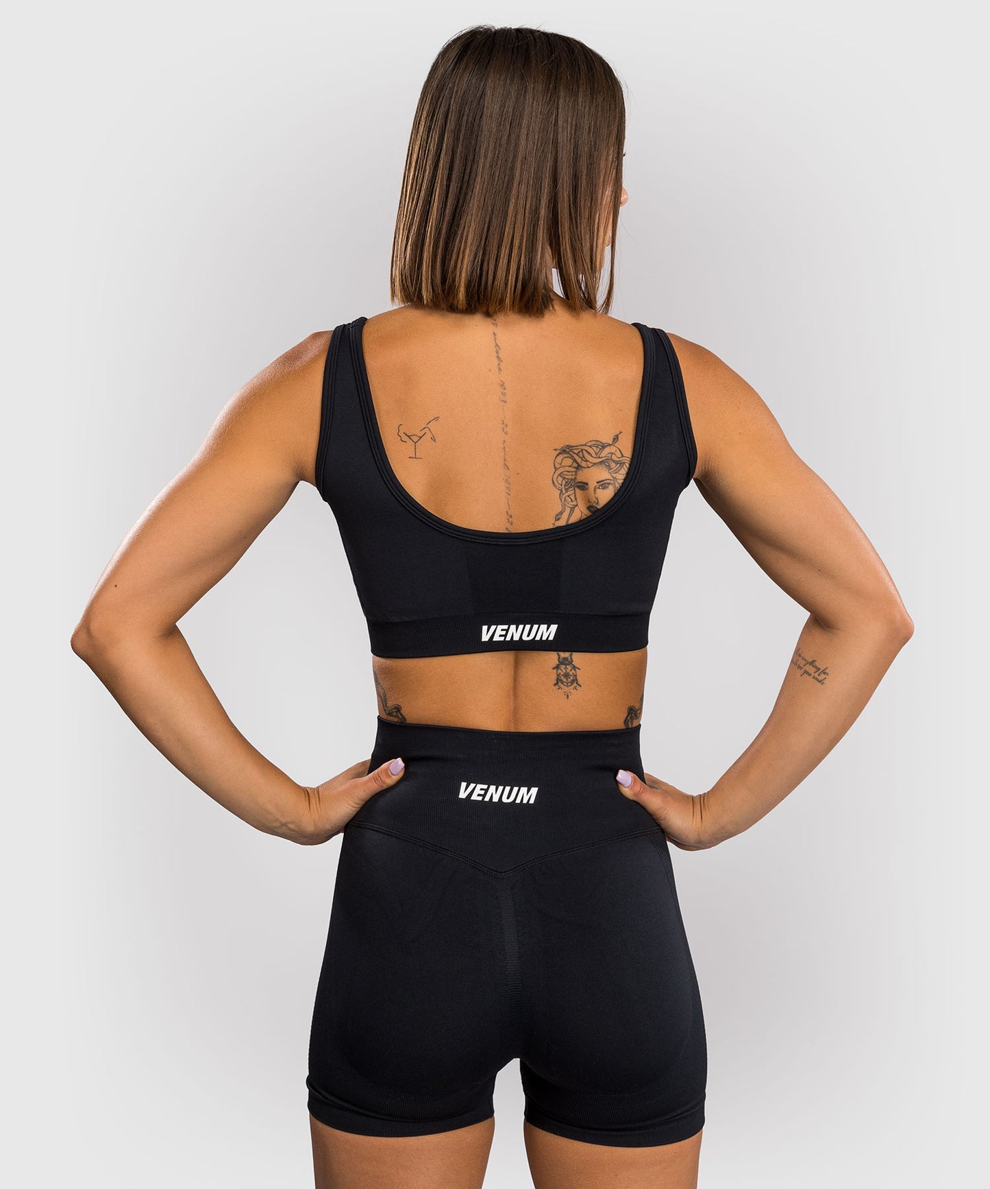 Venum Sculpt Long Sport-BH – Schwarz/Weiß