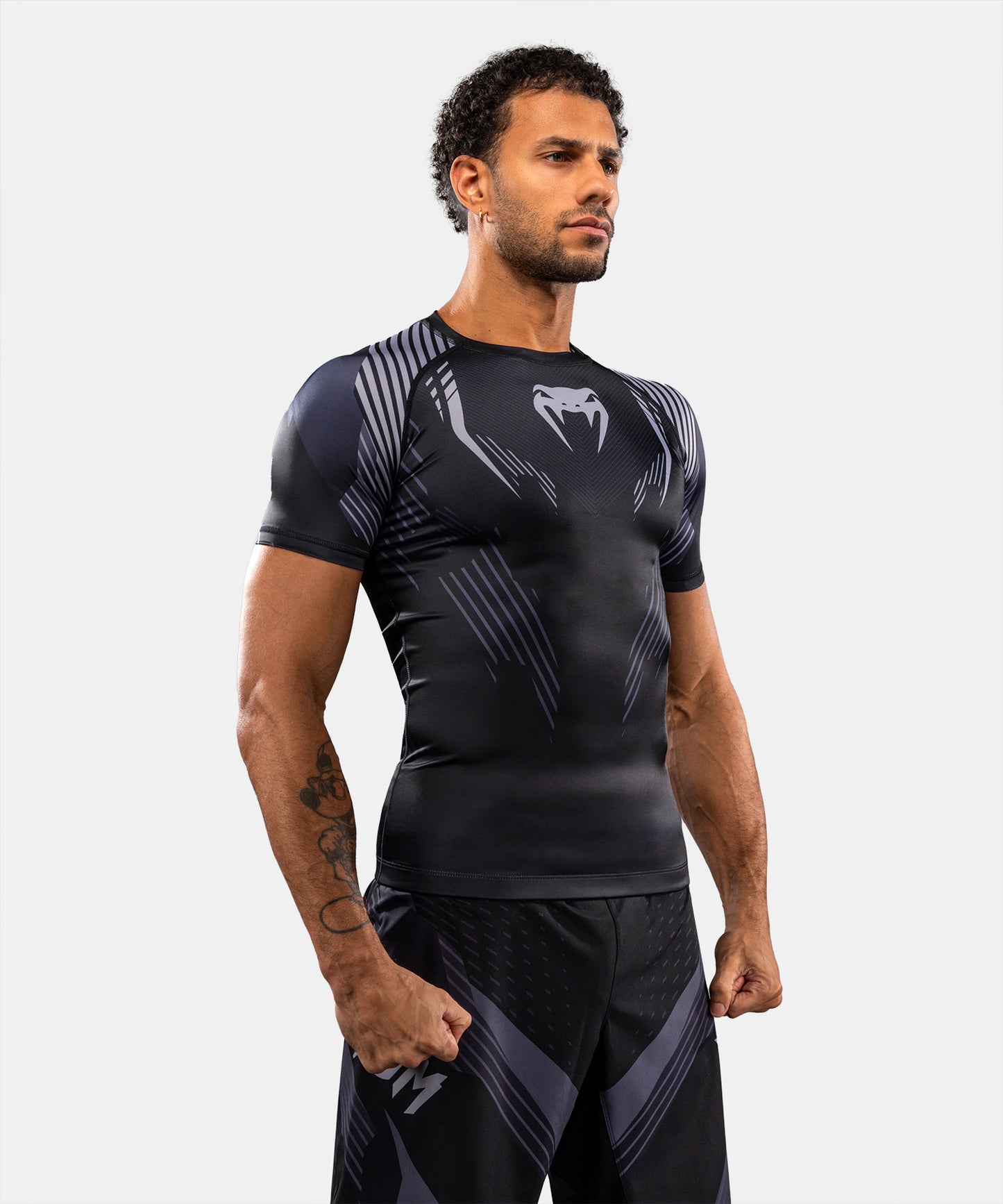 Venum No-Gi 6.0 Rashguard Manga Corta - Negro/Gris