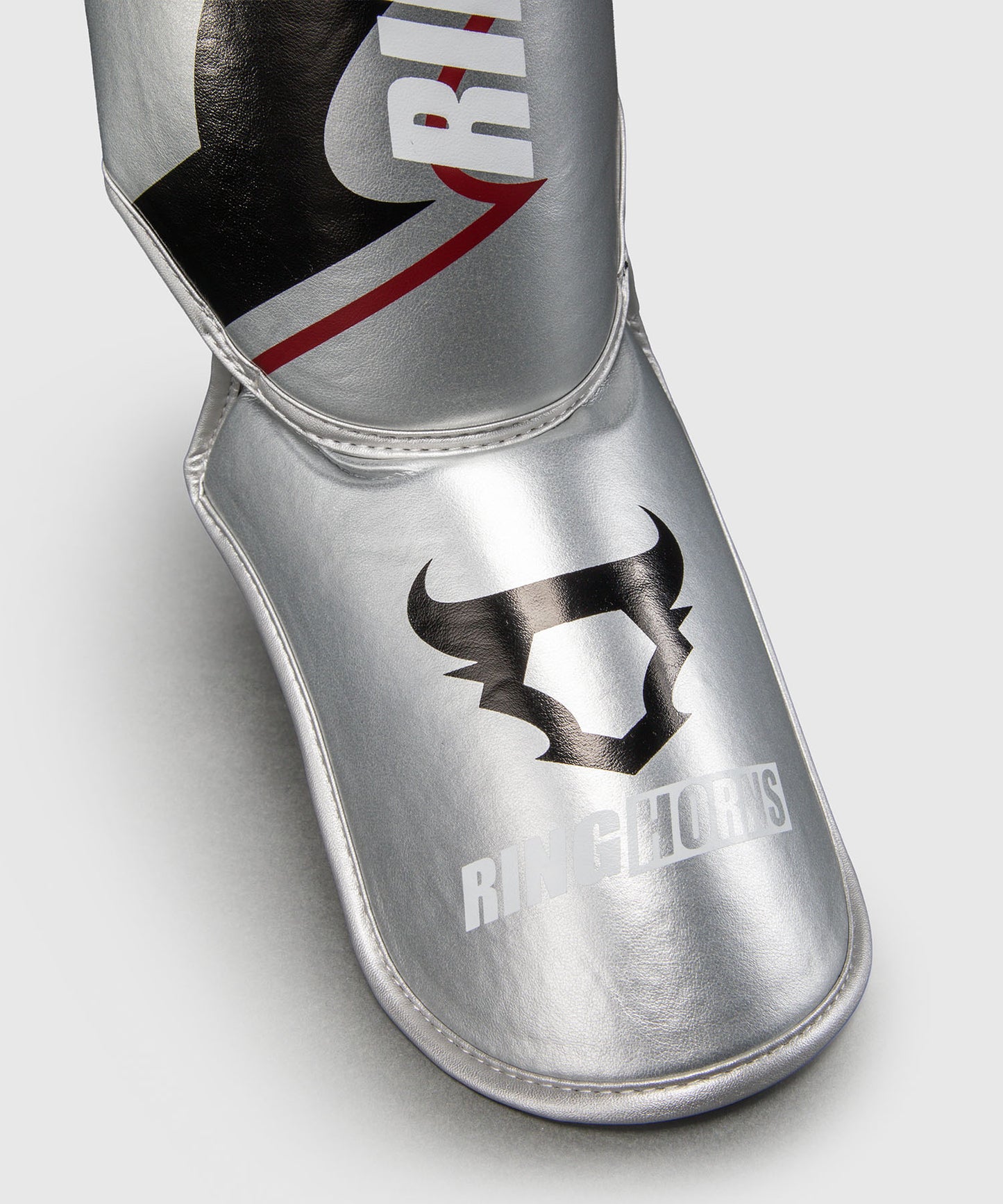 Protège-tibias Ringhorns Charger by Venum – Argent/Noir