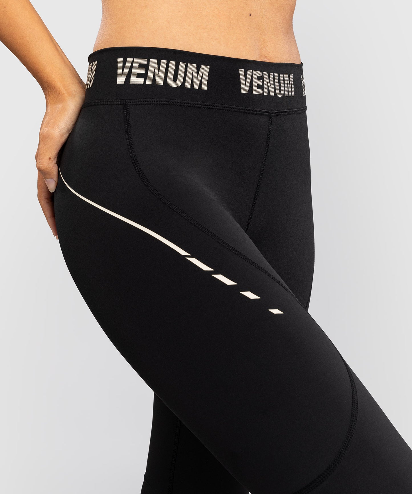 Legging Femme Venum Adrenaline – Noir/Ivoire