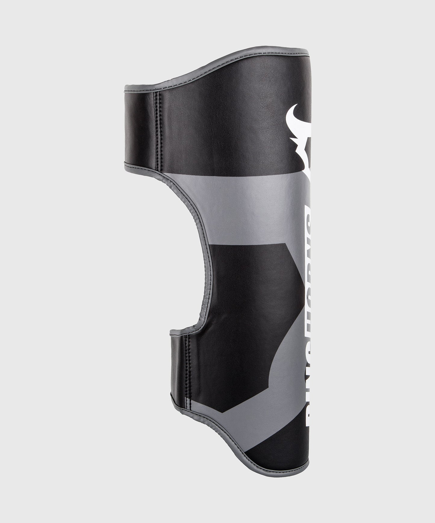 Ringhorns Charger by Venum Schienbeinschoner – Schwarz