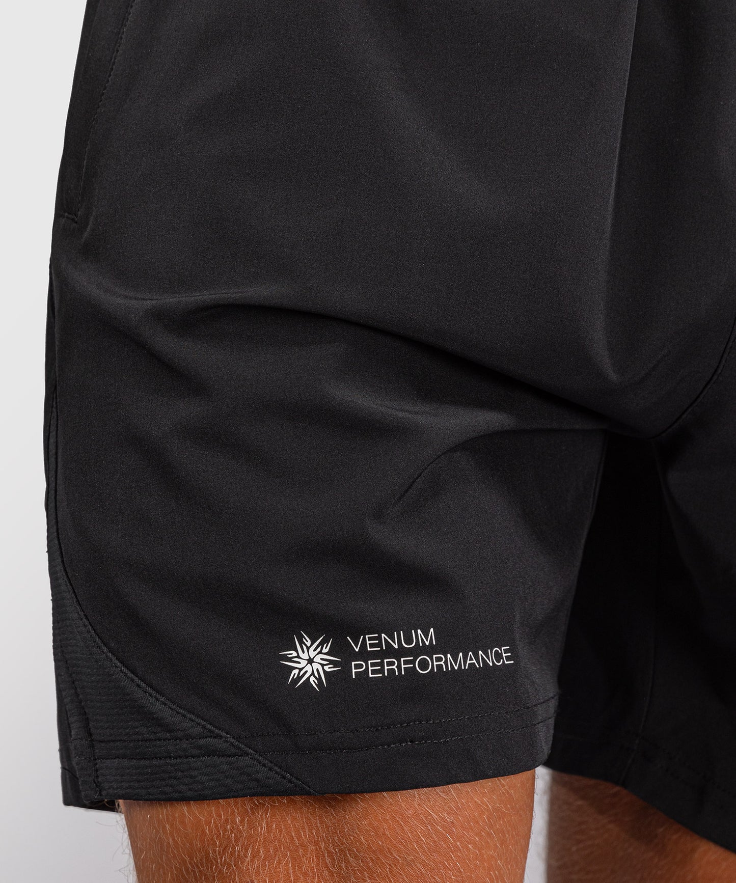 Venum G-Fit Short de Entrenamiento – Negro/Gris Carbón