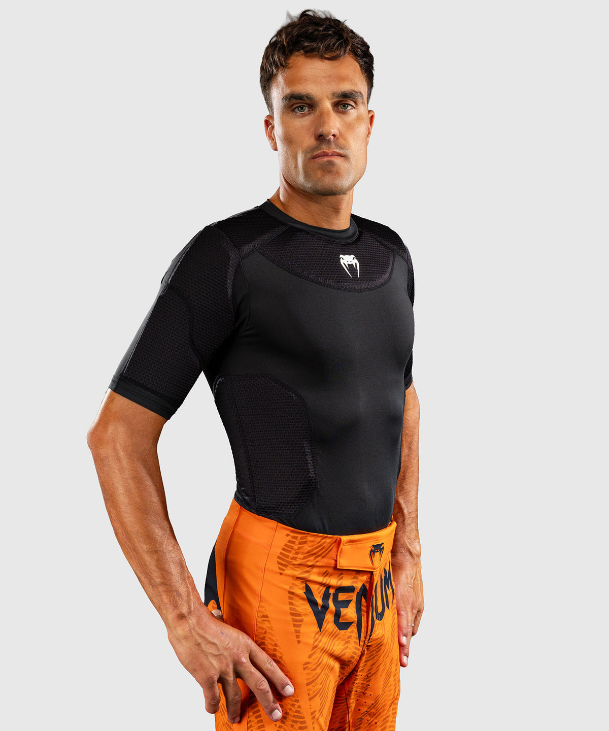 Venum MX Basics Protektoren-T-Shirt - Schwarz/Weiß