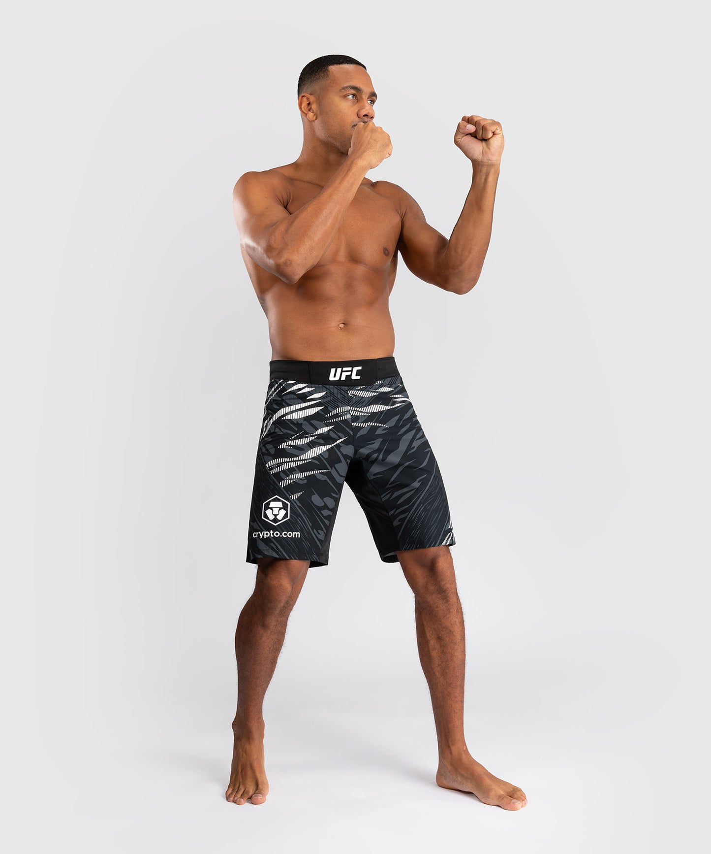 UFC Fusion by Venum Authentic Fight Night Herren Fight Short - Long Fit - Schwarz