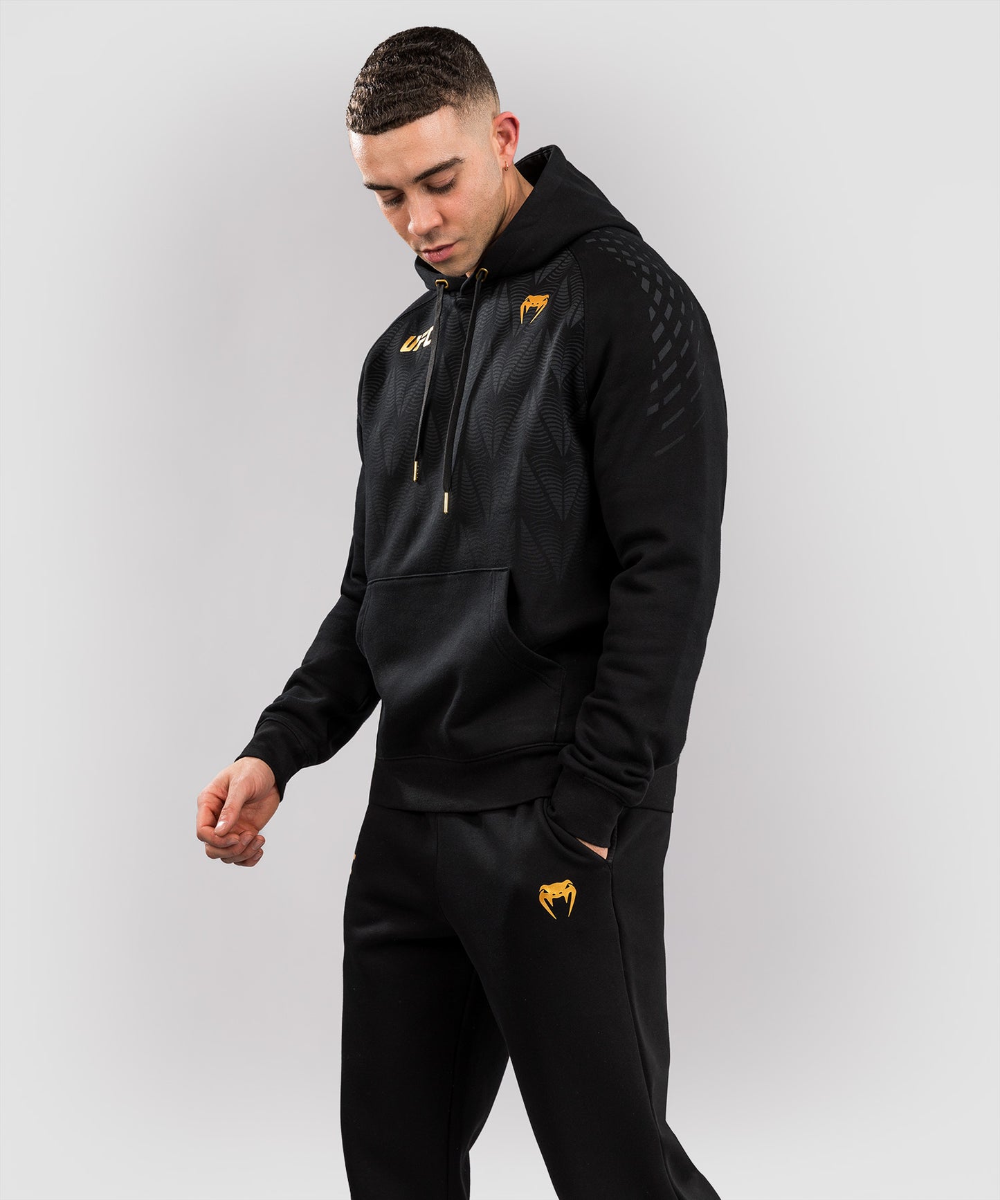 Sweat à capuche Homme UFC Zenith by Venum Replica - Champion
