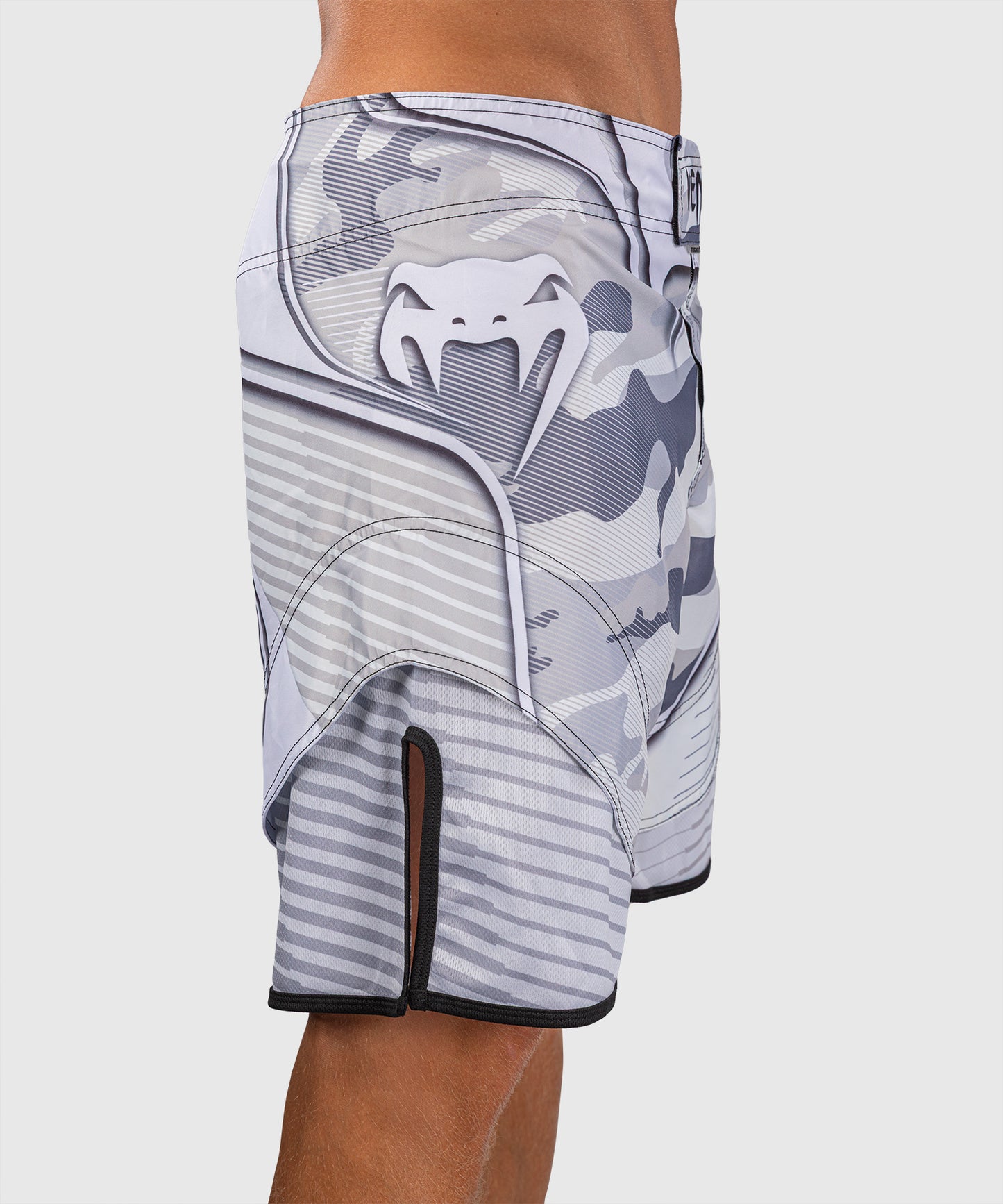 Venum Camo Hero Short de Combate - Blanco/Gris Claro