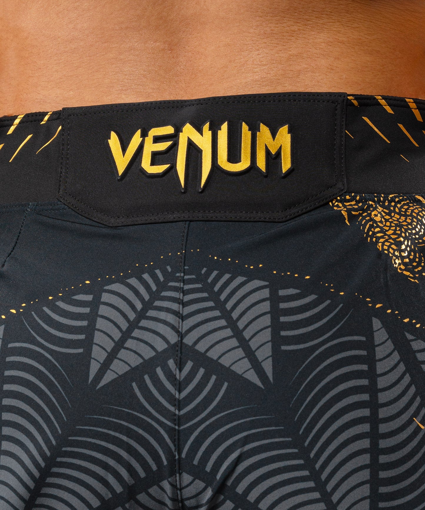 UFC Zenith by Venum Authentic Fight Night Pantaloncini da combattimento Fit corto Donna - Champion