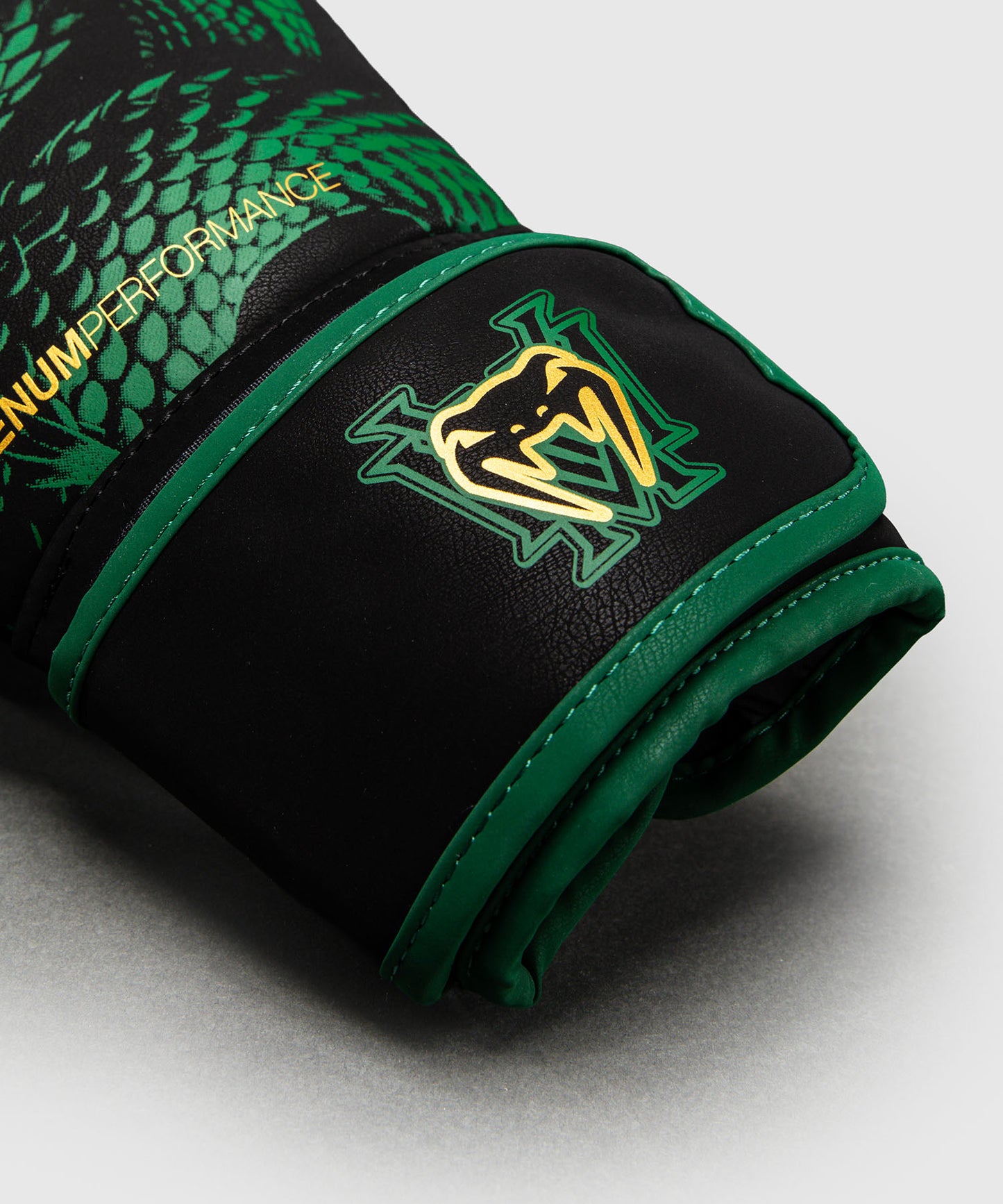 Venum Matupa Guantoni da boxe - Nero/Verde/Oro