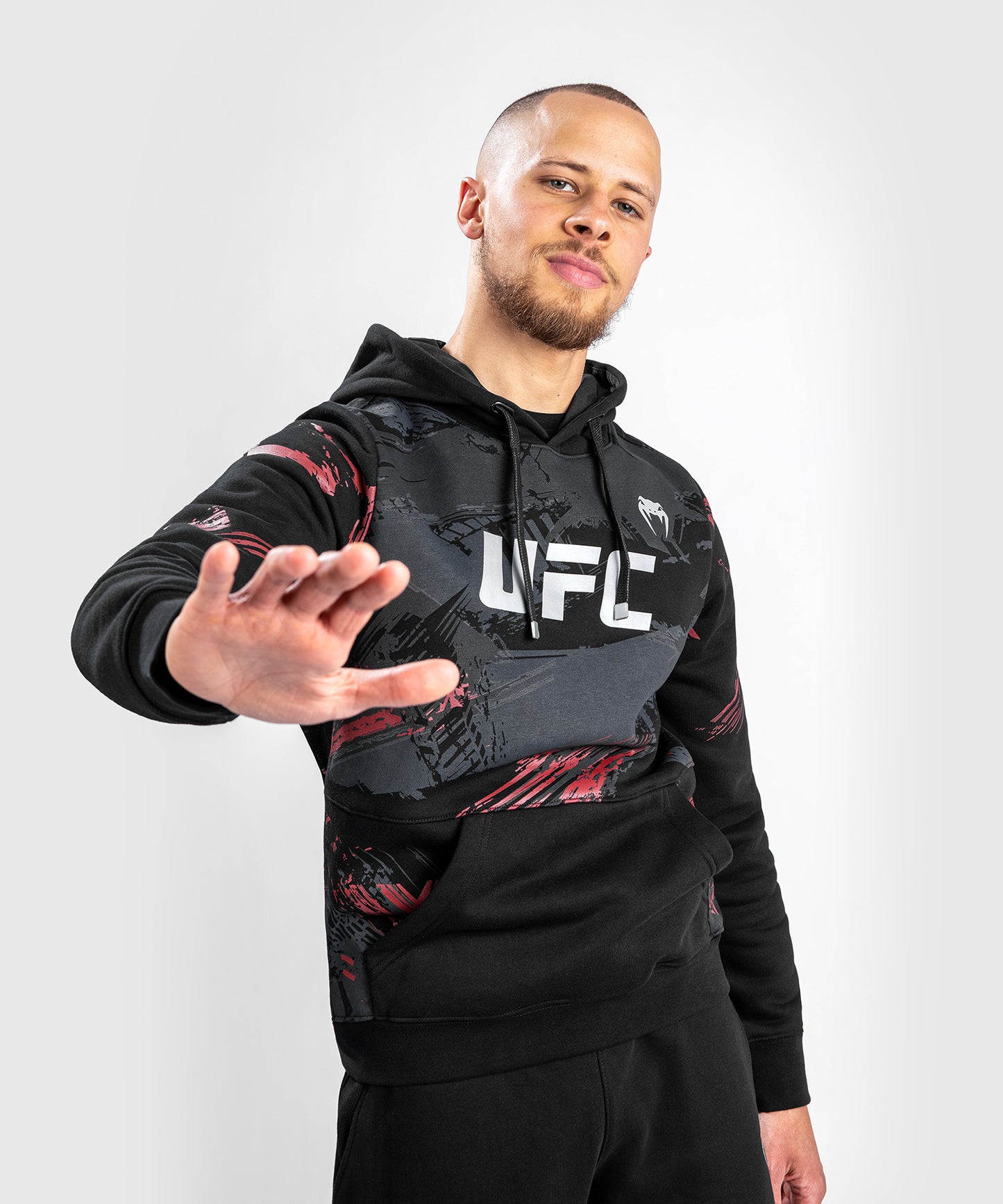 UFC Venum Authentic Fight Week 2.0 Hooded Sweatshirt – Schwarz/Rot