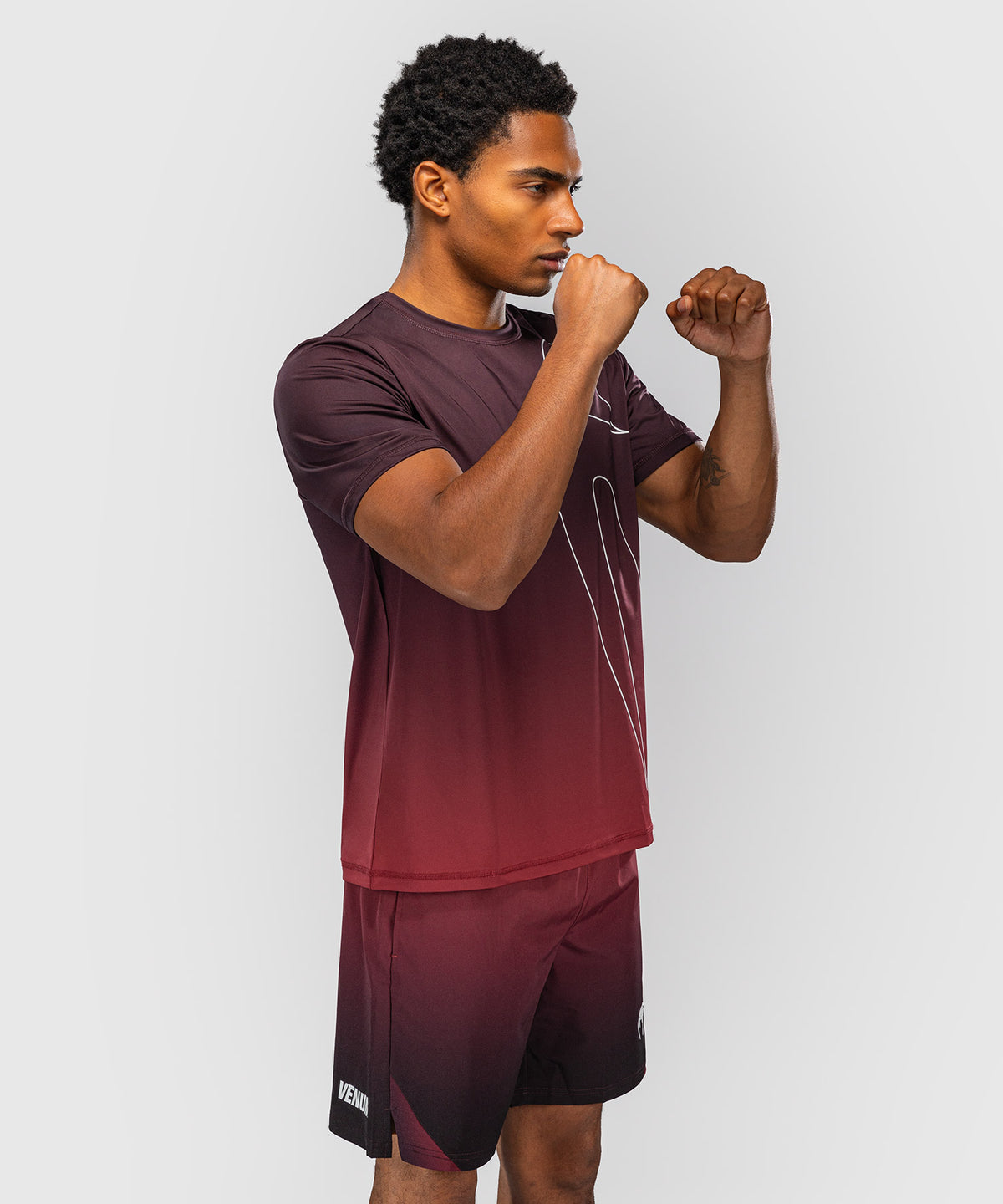 Venum Giant Shift Camiseta Dry Tech - Negro/Rojo