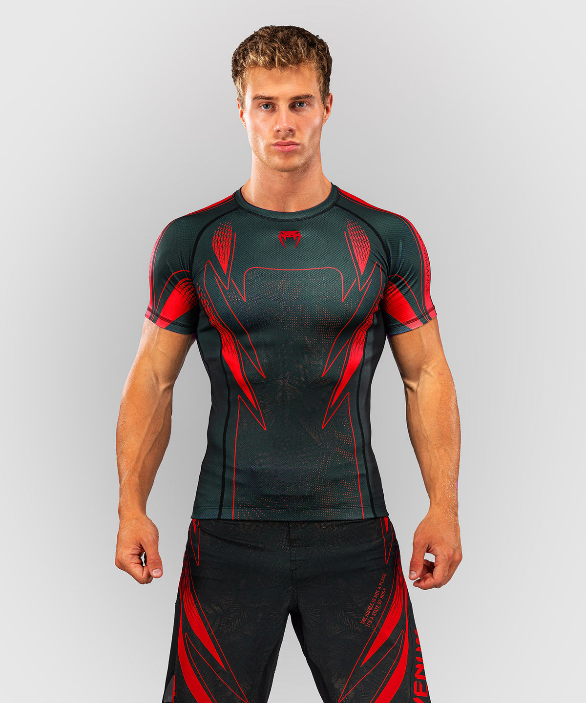 Venum Amazonia Reborn Kurzarm-Rashguard - Schwarz/Rot