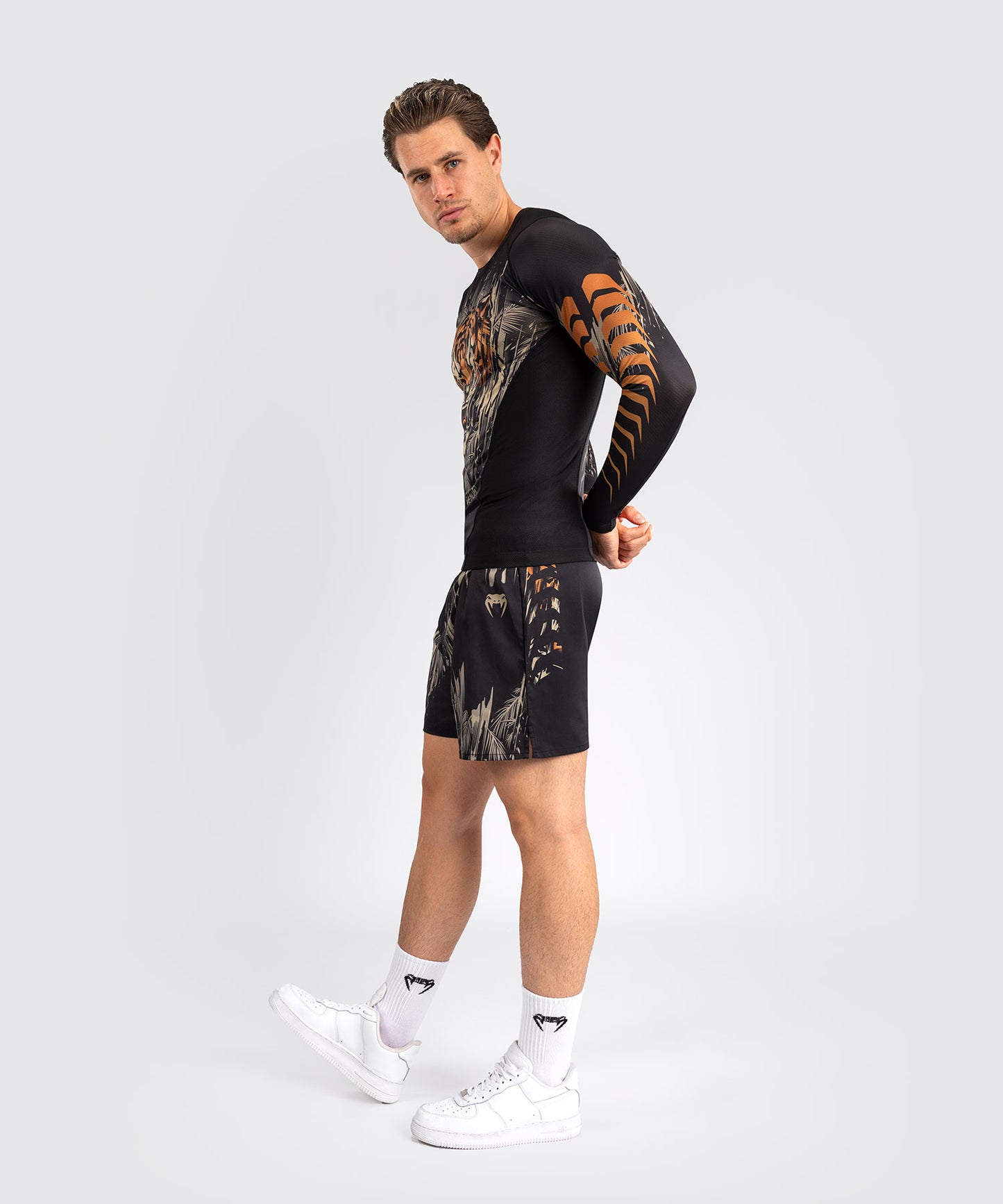 Rashguard à Manches Longues Venum Tiger pour Hommes - Noir/Orange Néon