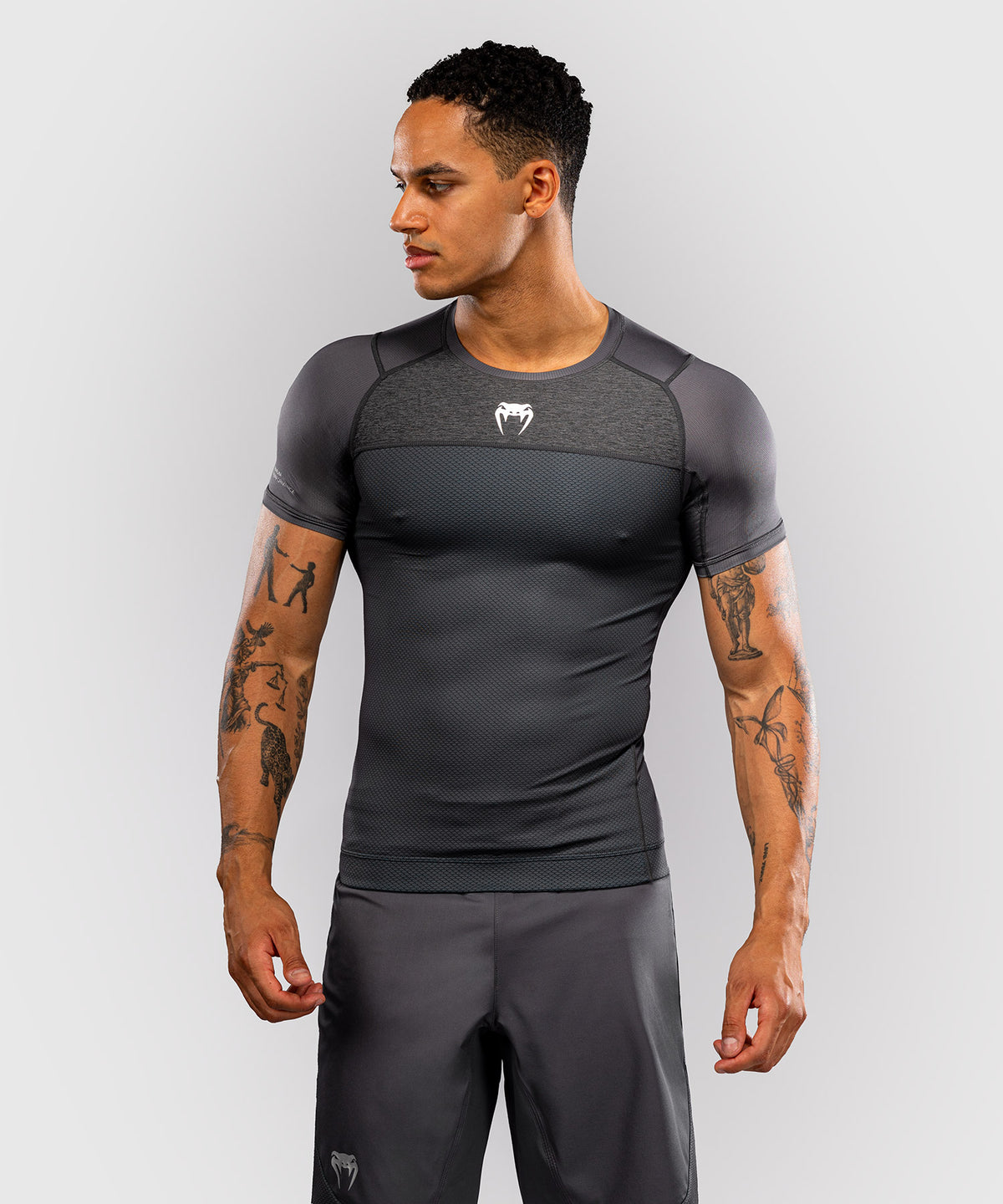 Venum G-Fit Scale Rashguard de manga corta - Gris