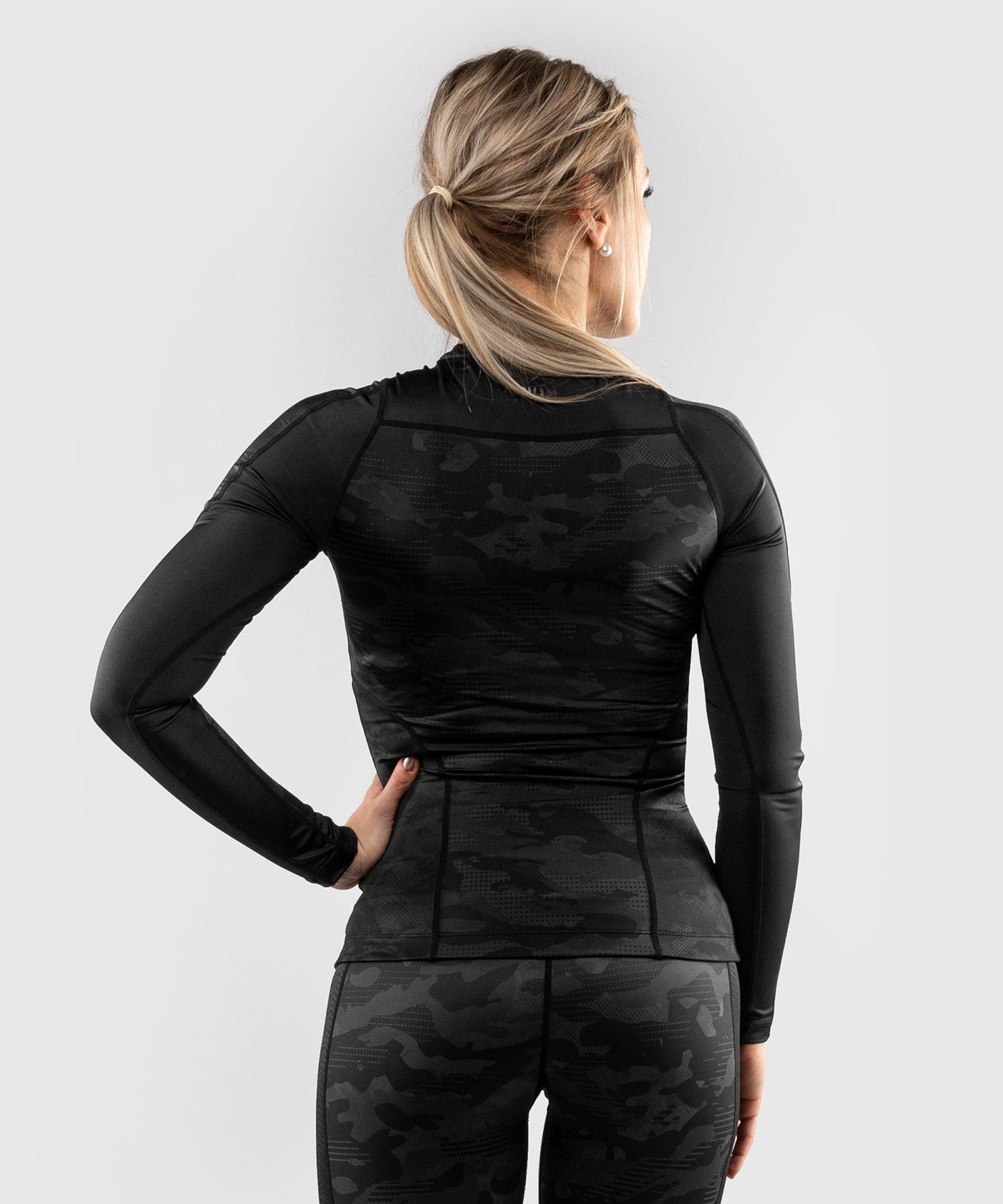 Venum Defender Long Sleeve Rashguard - Women's - Black/Black