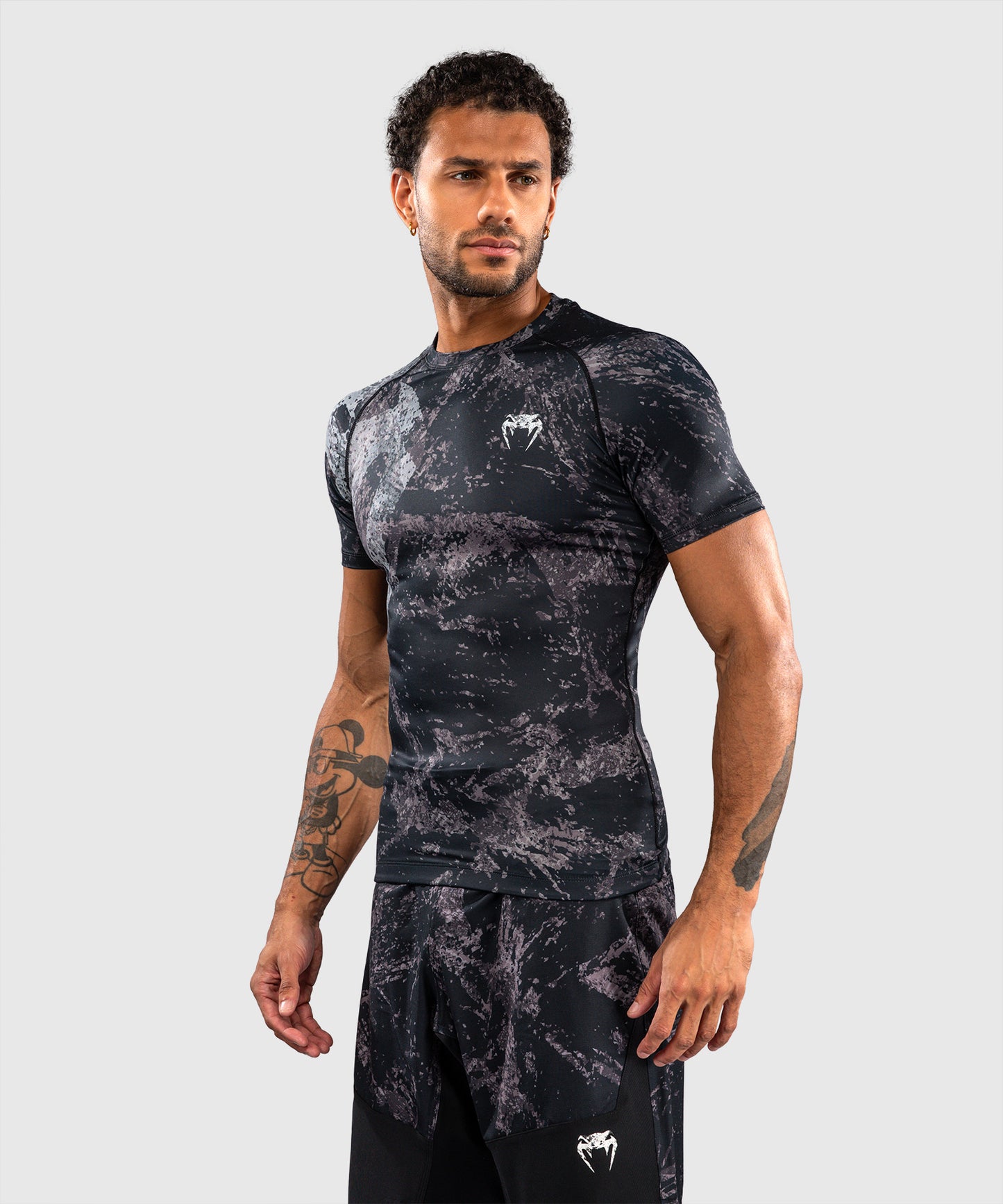 Venum Rage & Workout Rashguard a Maniche Corte - Nero/Grigio