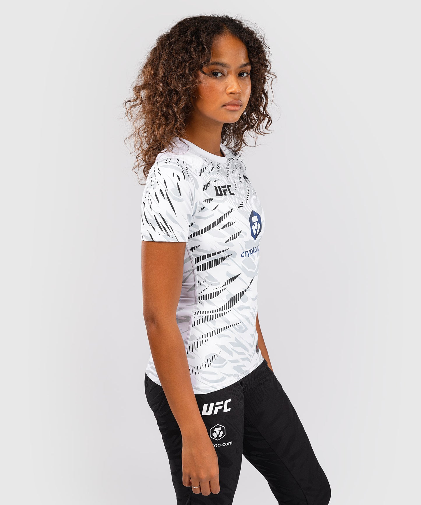 UFC Fusion by Venum Authentic Fight Night Damen Performance Kurzarm Rashguard - Weiß