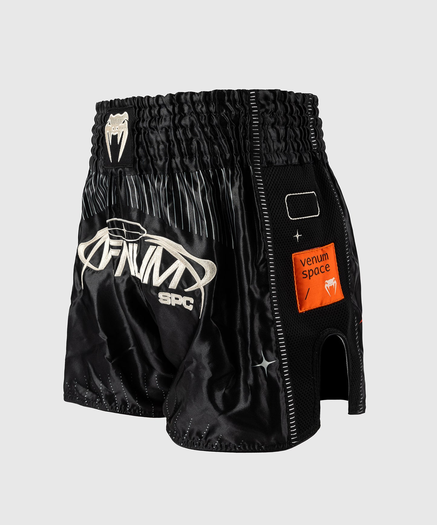 Venum Eclipse Muay Thai Shorts – Schwarz/Ivory