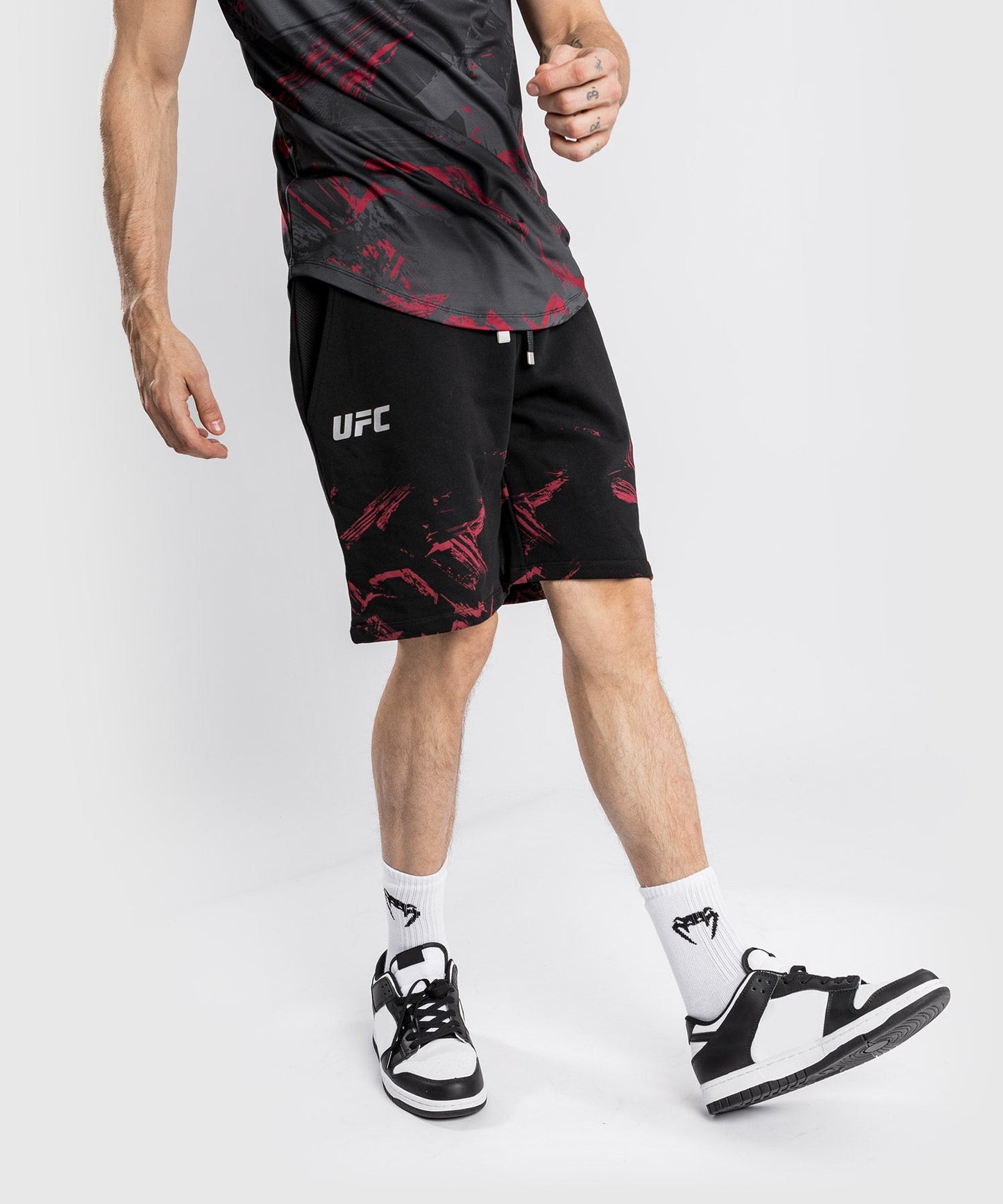 Venum Authentic Fight Week 2.0 UFC Baumwoll-Shorts - Schwarz/Rot