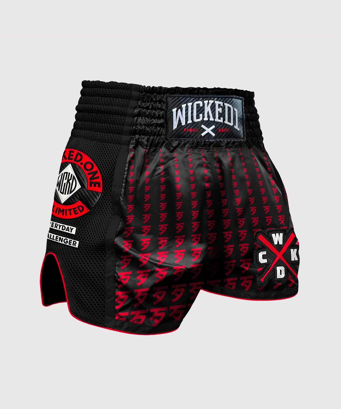 Wicked One Infinit Muay Thai Shorts - Schwarz/Rot