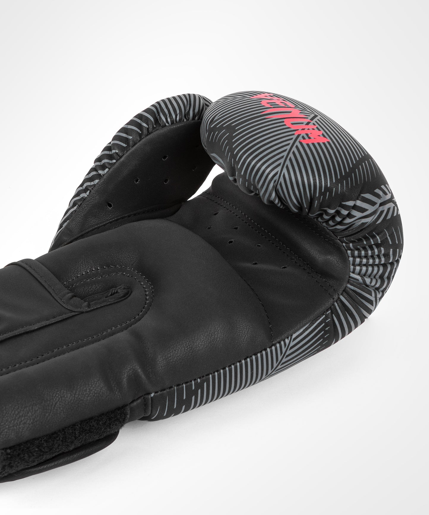 Guantes de Boxeo Venum Phantom - Negro/Rojo