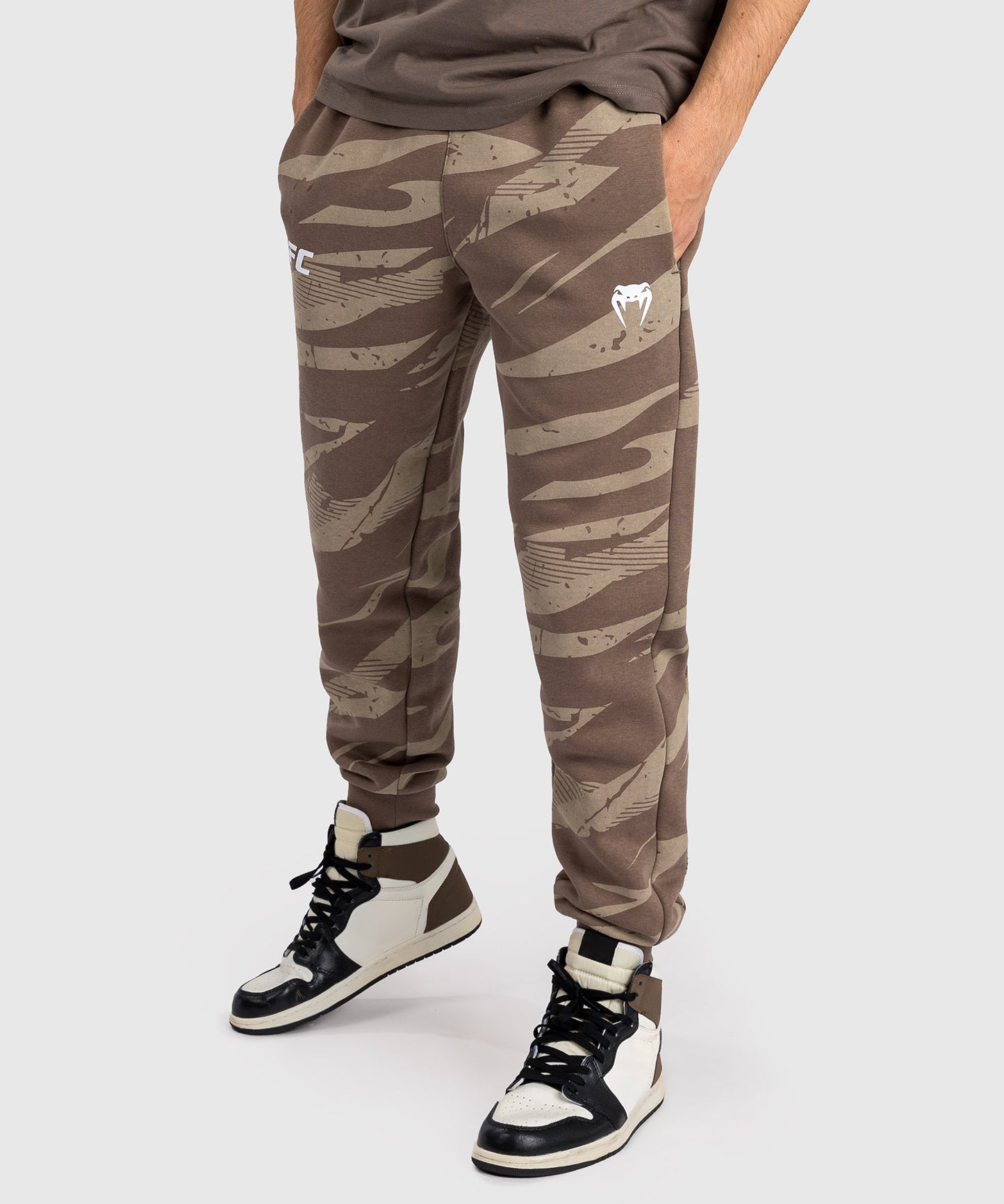 UFC Adrenaline by Venum Fight Week Herrenhose - Desert Camo