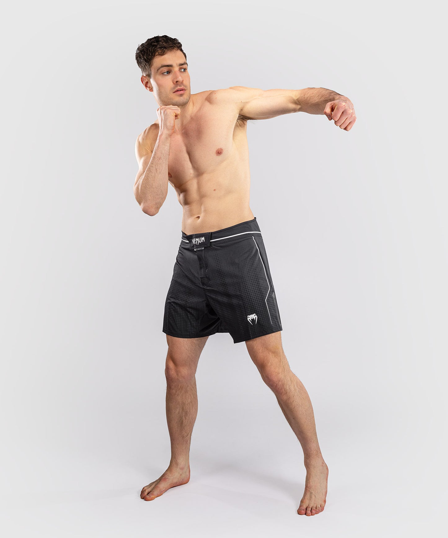 Venum Stealth Pantaloncini da Combattimento – Nero/Bianco