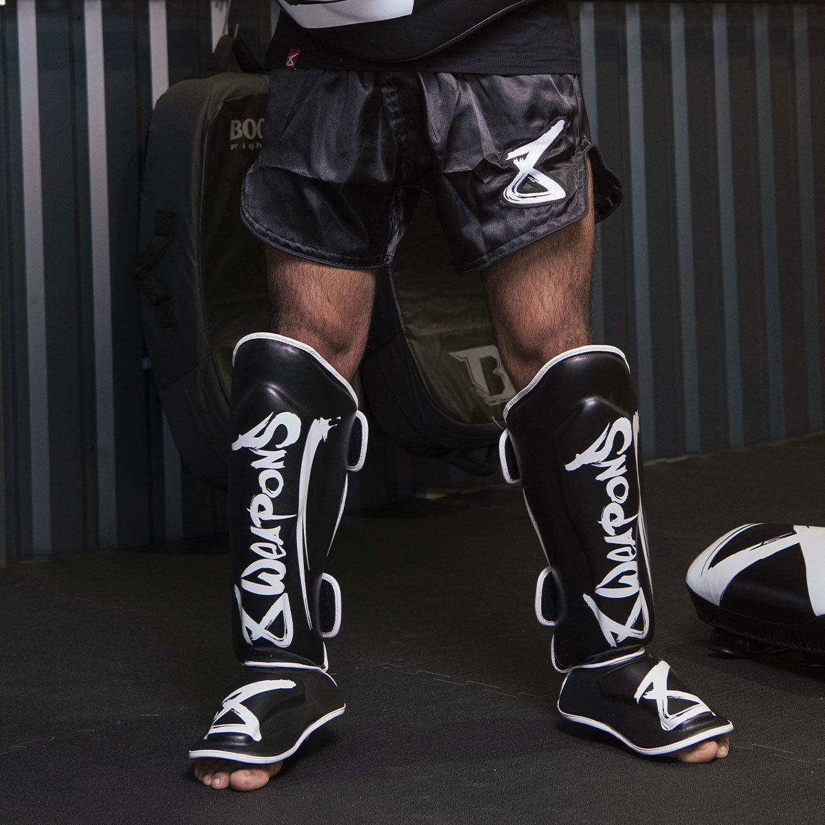 8 Weapons Unlimited Shin Guards - Black/White