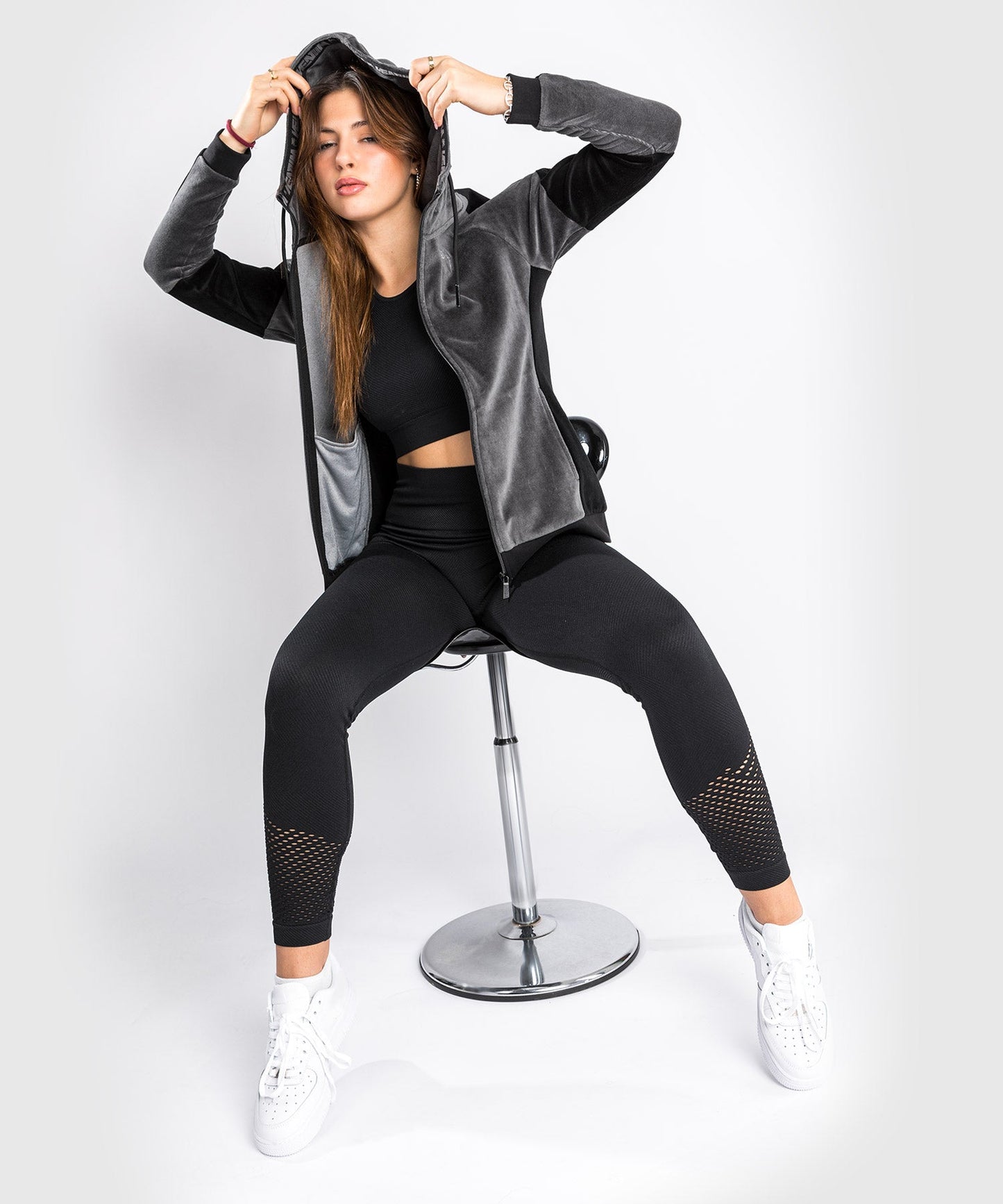 Venum Camoline 2.0 Velvet Sweatshirt - Damen - Grau/Schwarz