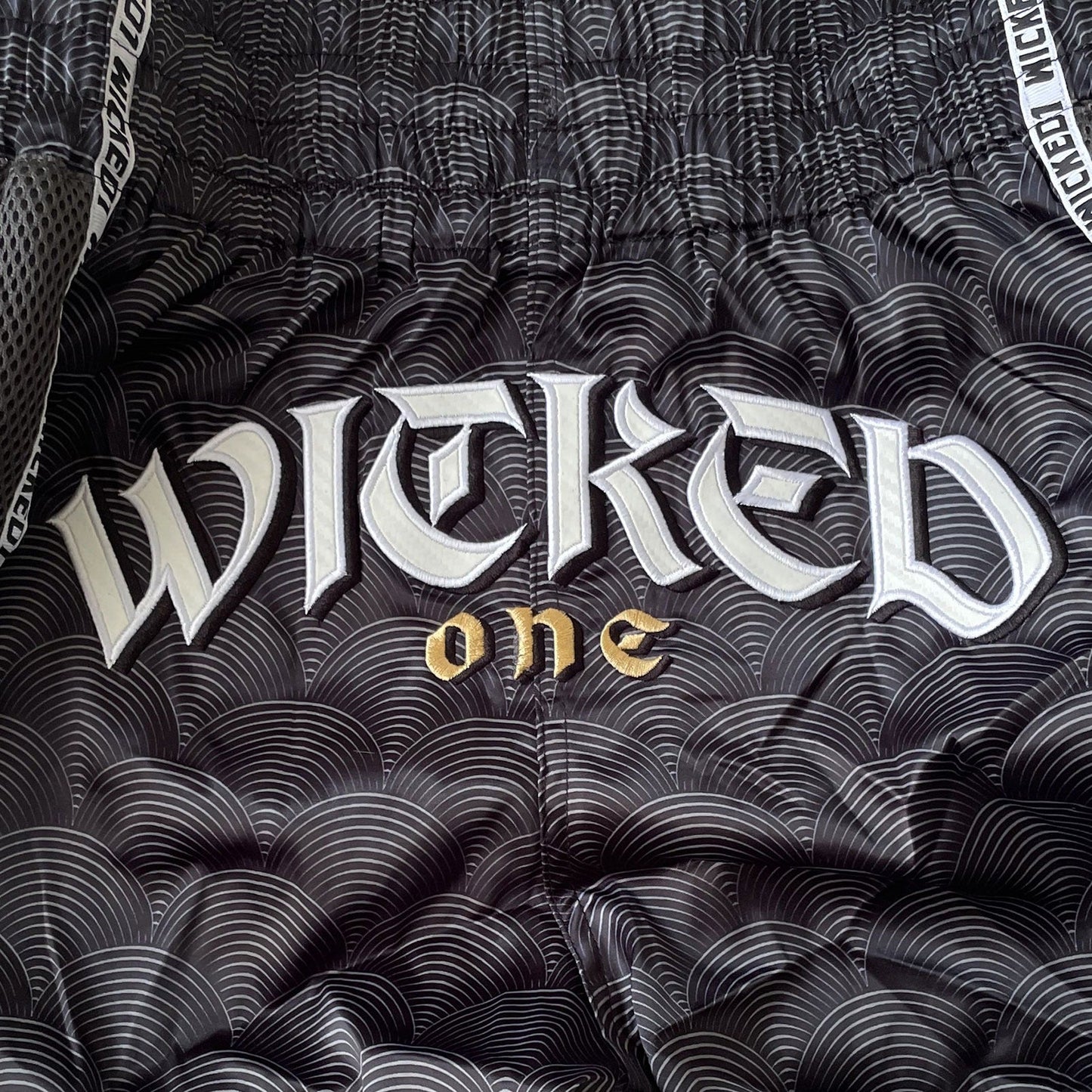 Wicked One Samurai Pantalones de Muay Thai - Gris
