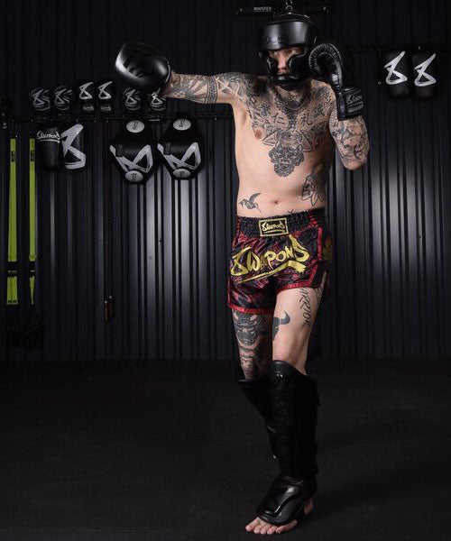8 Weapons Unlimited Casco de Boxeo - Negro/Negro
