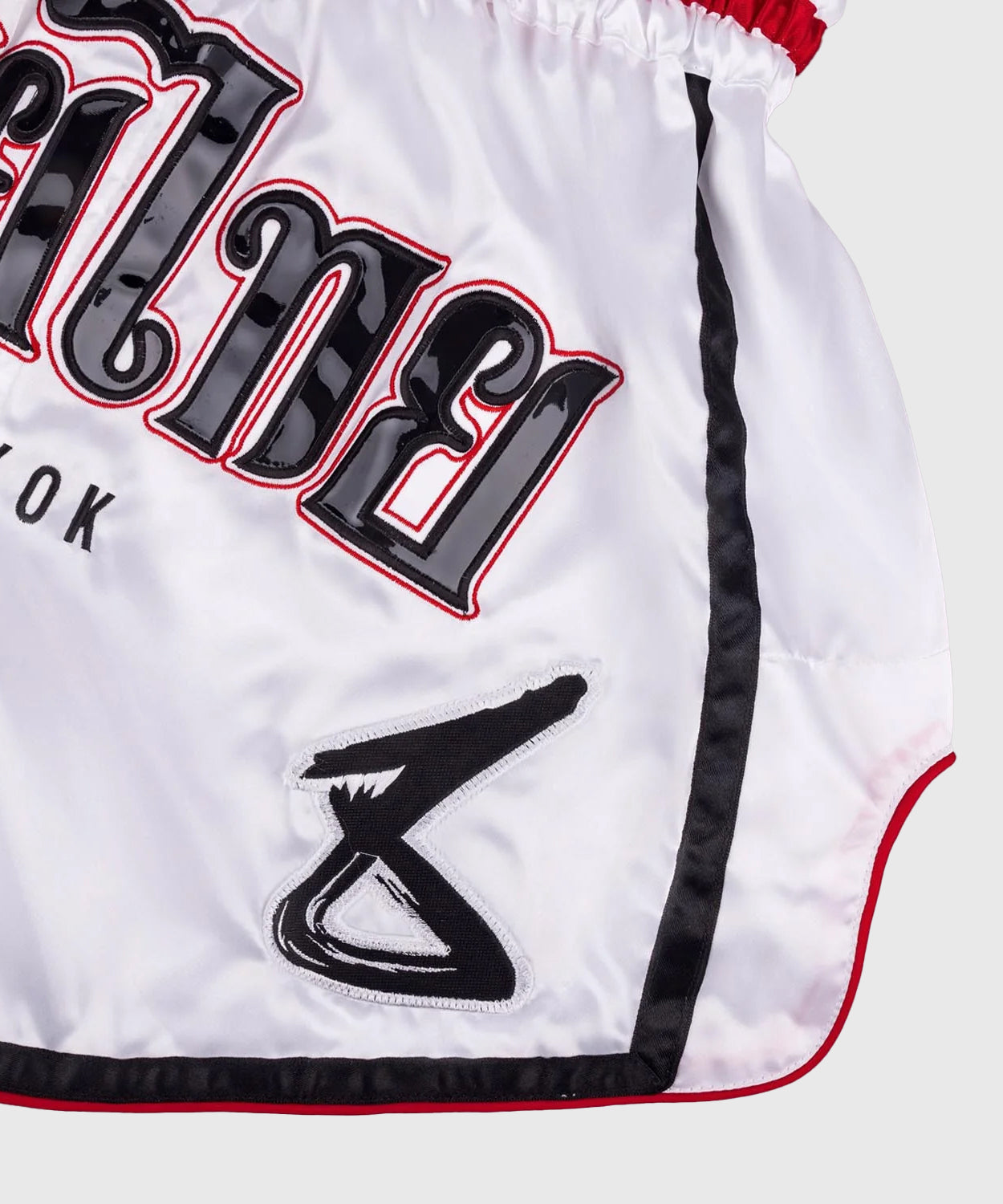 8 Weapons Bangkok Pantaloncini da Muay Thai - Bianco/Nero