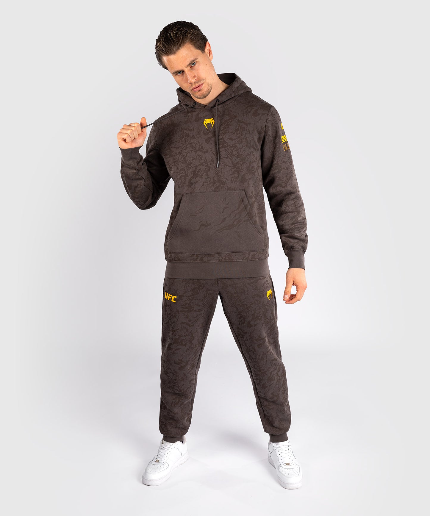 Sweatshirt à Capuche pour Hommes UFC Fusion by Venum Fight Week - Marron Terrestre