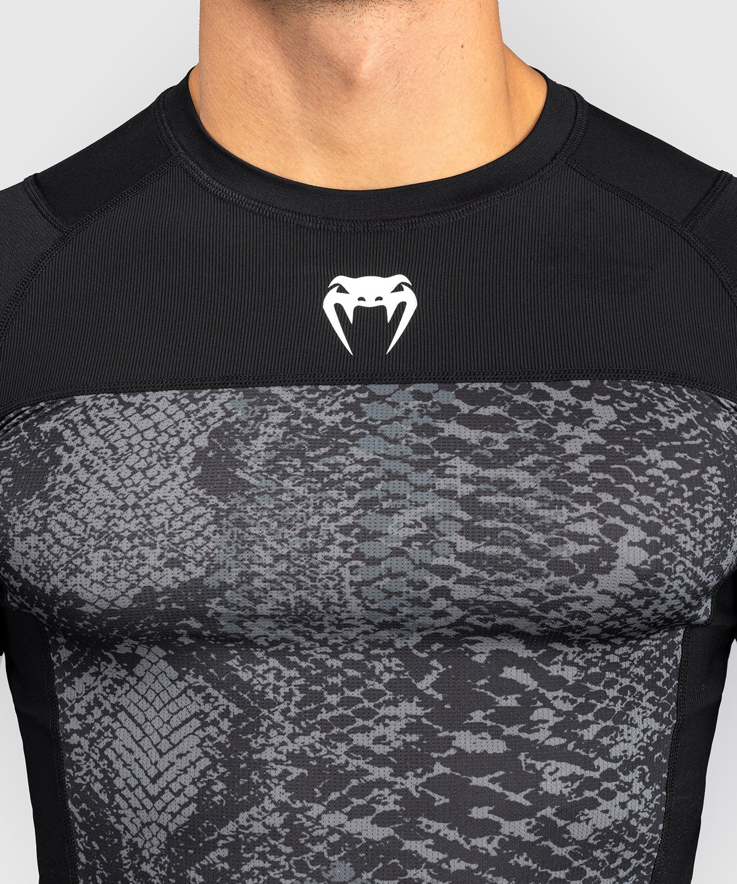 Rashguard à Manches Longues Venum G-Fit Scales – Noir/Gris Charbon