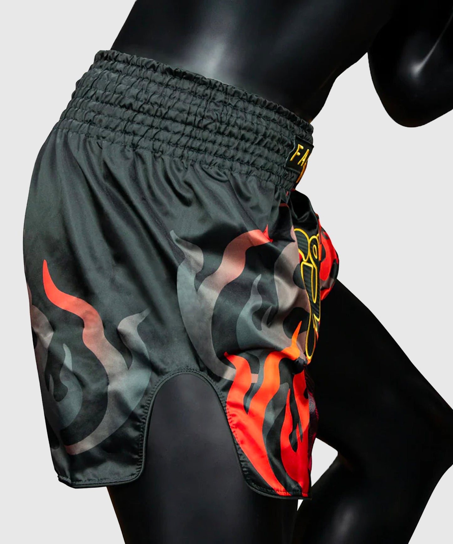 Fairtex Volcano Pantaloncini da Muay Thai - Volcano
