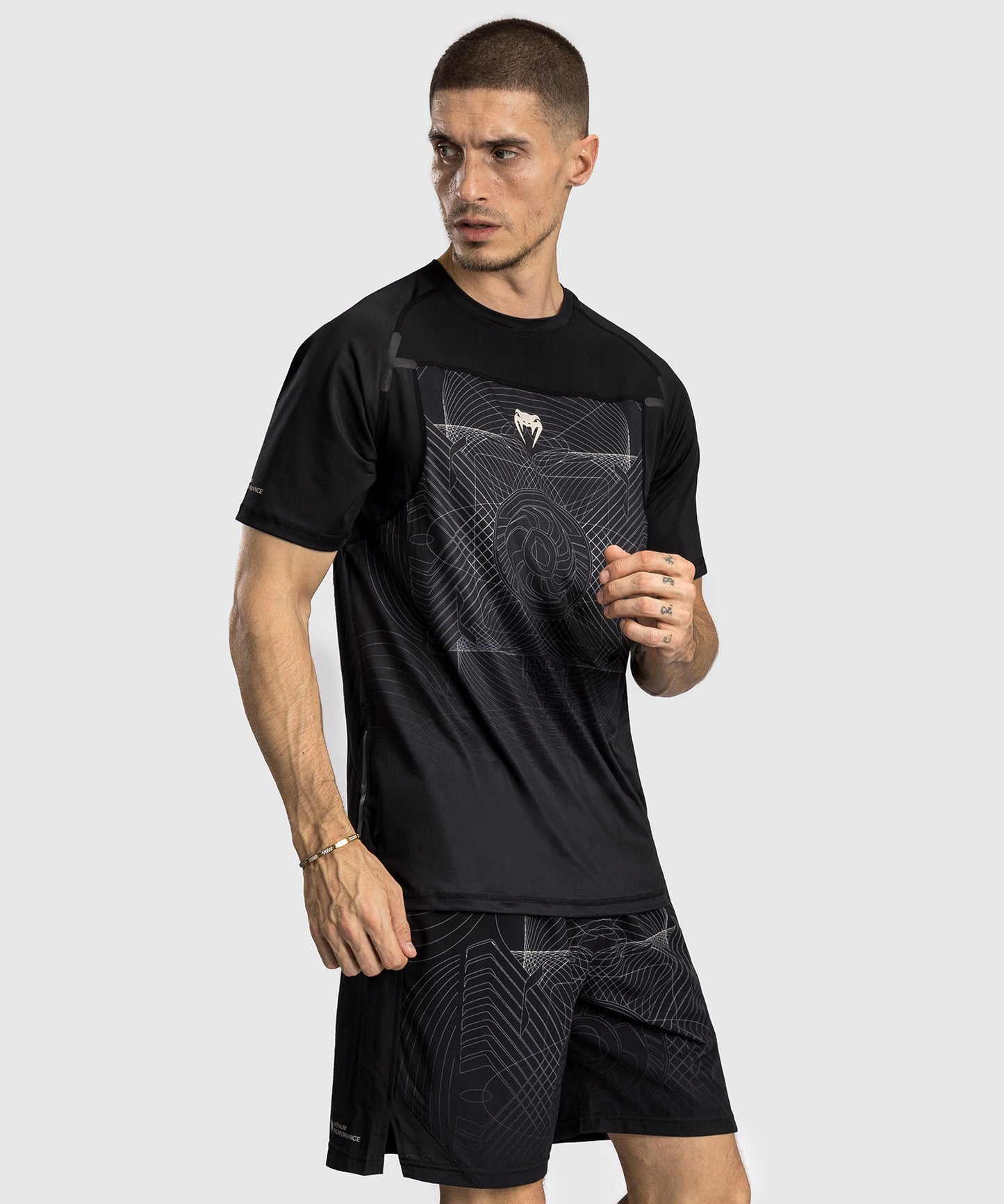 T-Shirt Dry-Tech Venum G-Fit Air - Noir Intense/Sable Désert