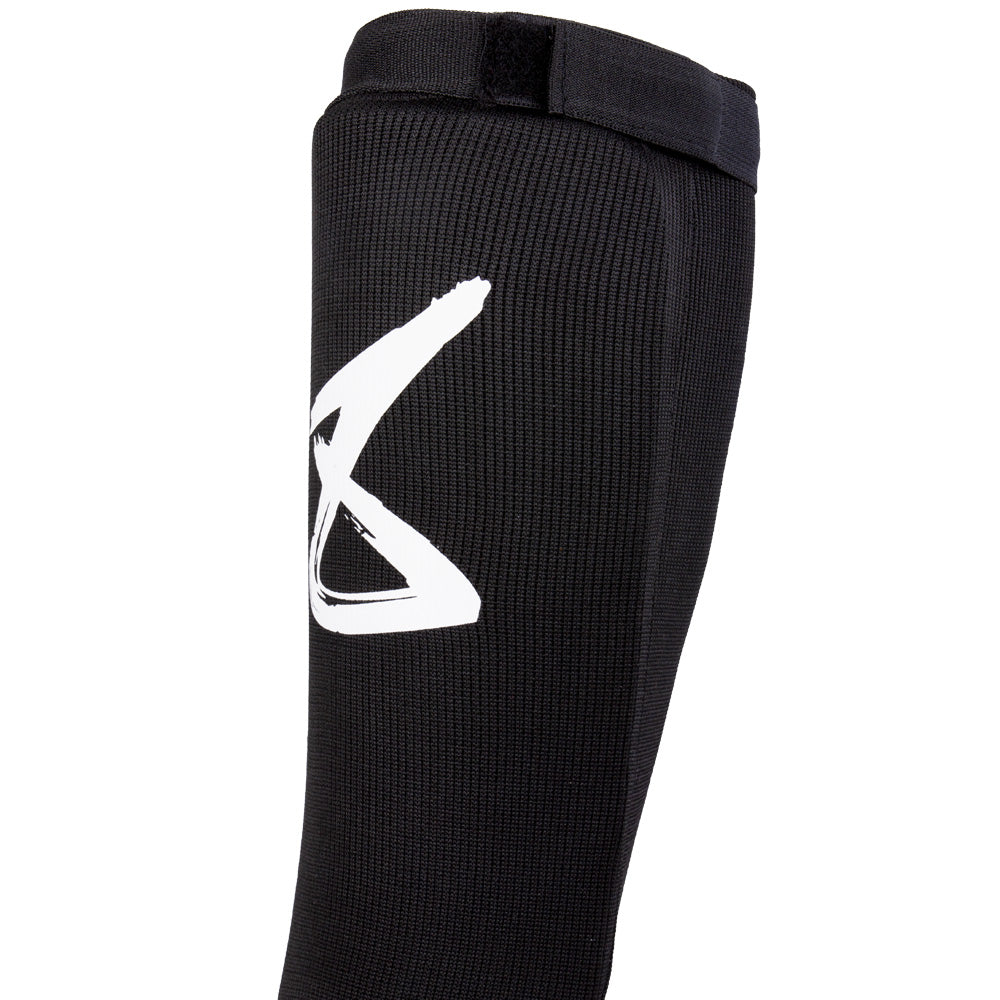 8 Weapons S8 Shin Guards - Black