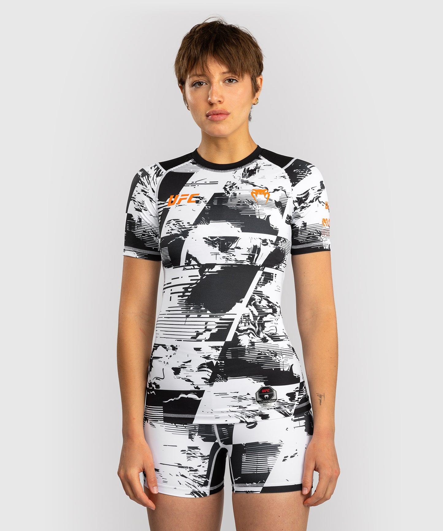 Rashguard manches courtes Performance Femme UFC Zenith by Venum Authentic Fight Week - Blanc