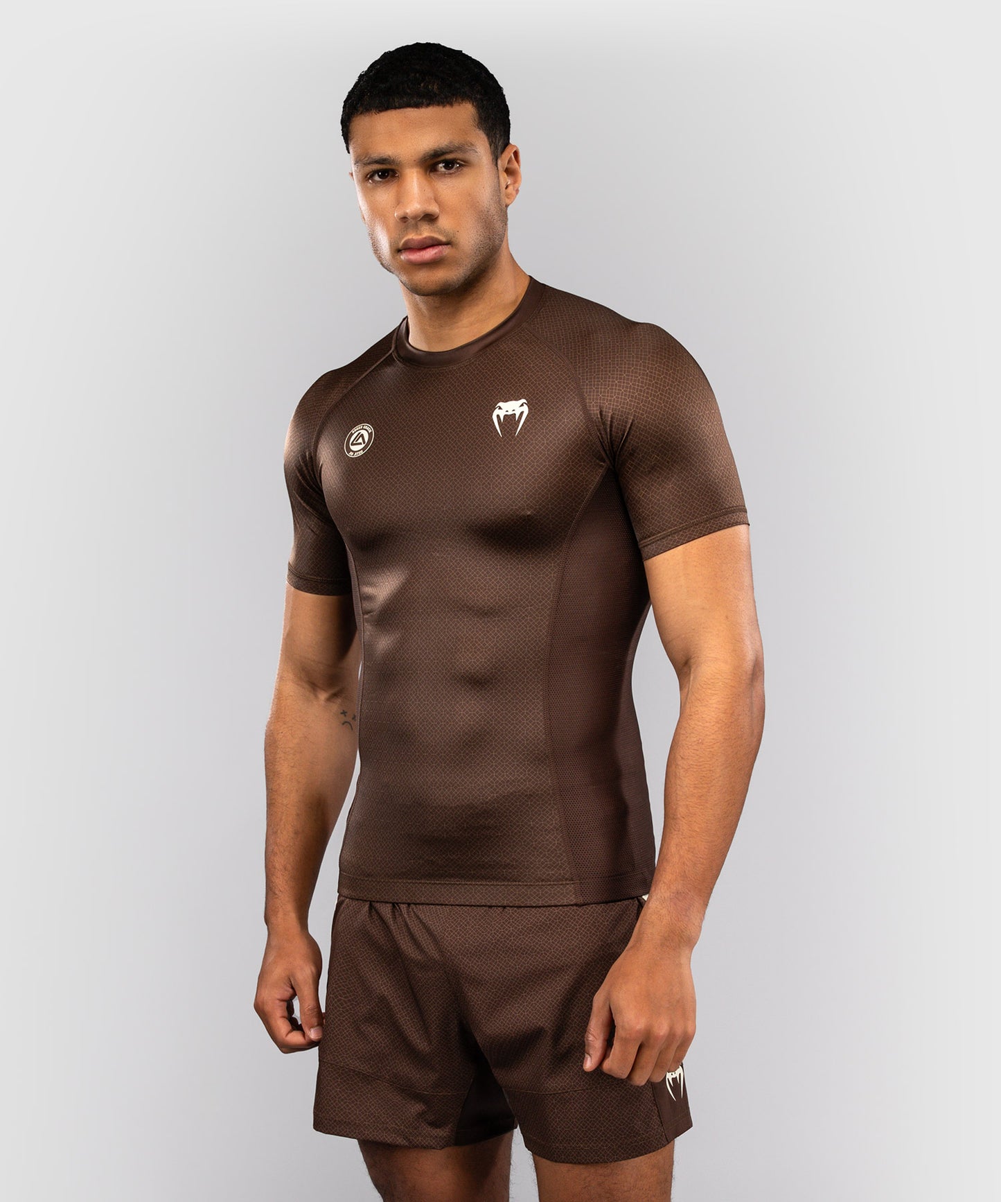 Venum x Roger Gracie Academy Rashguard a Maniche Corte - Marrone Scuro