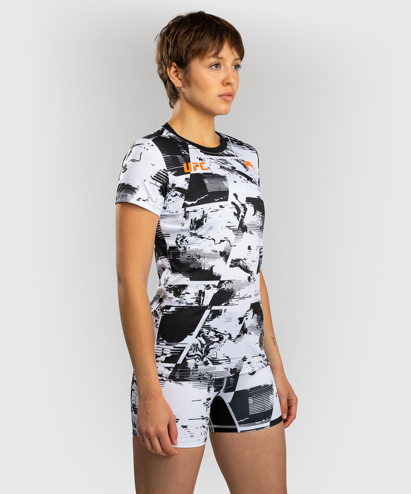 Women’s UFC Zenith by Venum White Authentic Fight Week Performance Short Sleeve T-Shirt