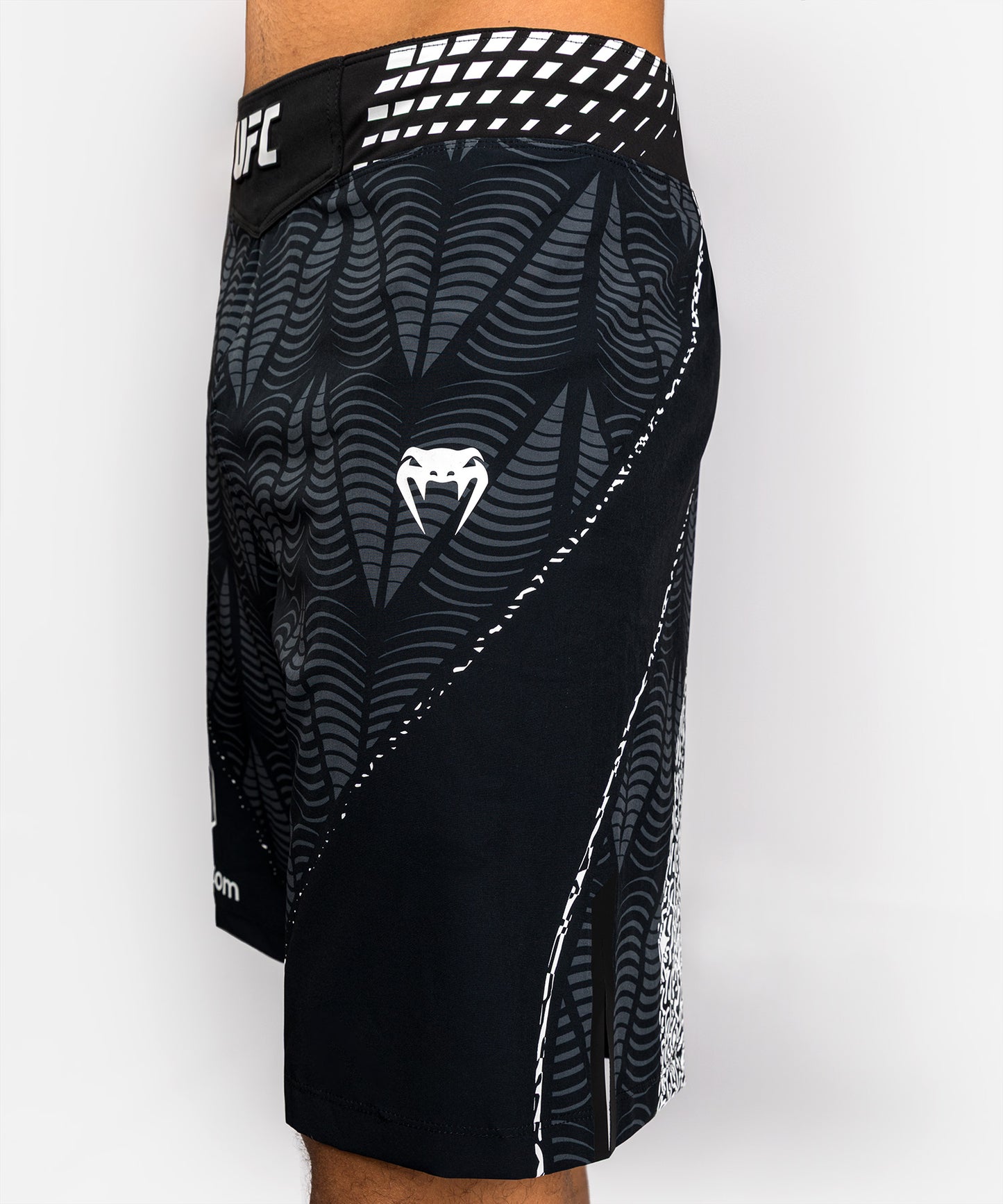 Short de combat coupe longue Homme UFC Zenith by Venum Authentic Fight Night - Noir