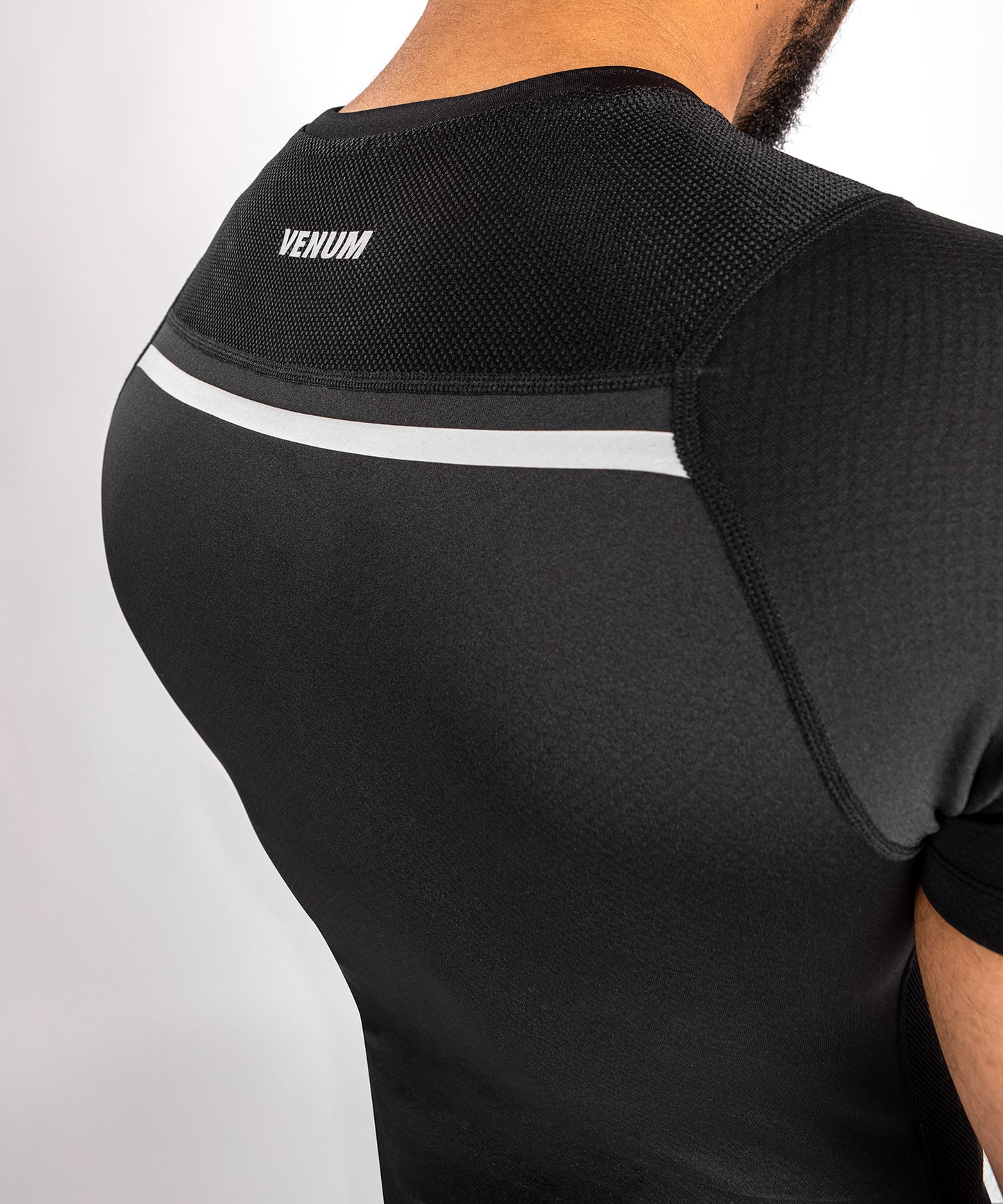 Venum Jaws 2.0 Rashguard - Kurzarm - Schwarz