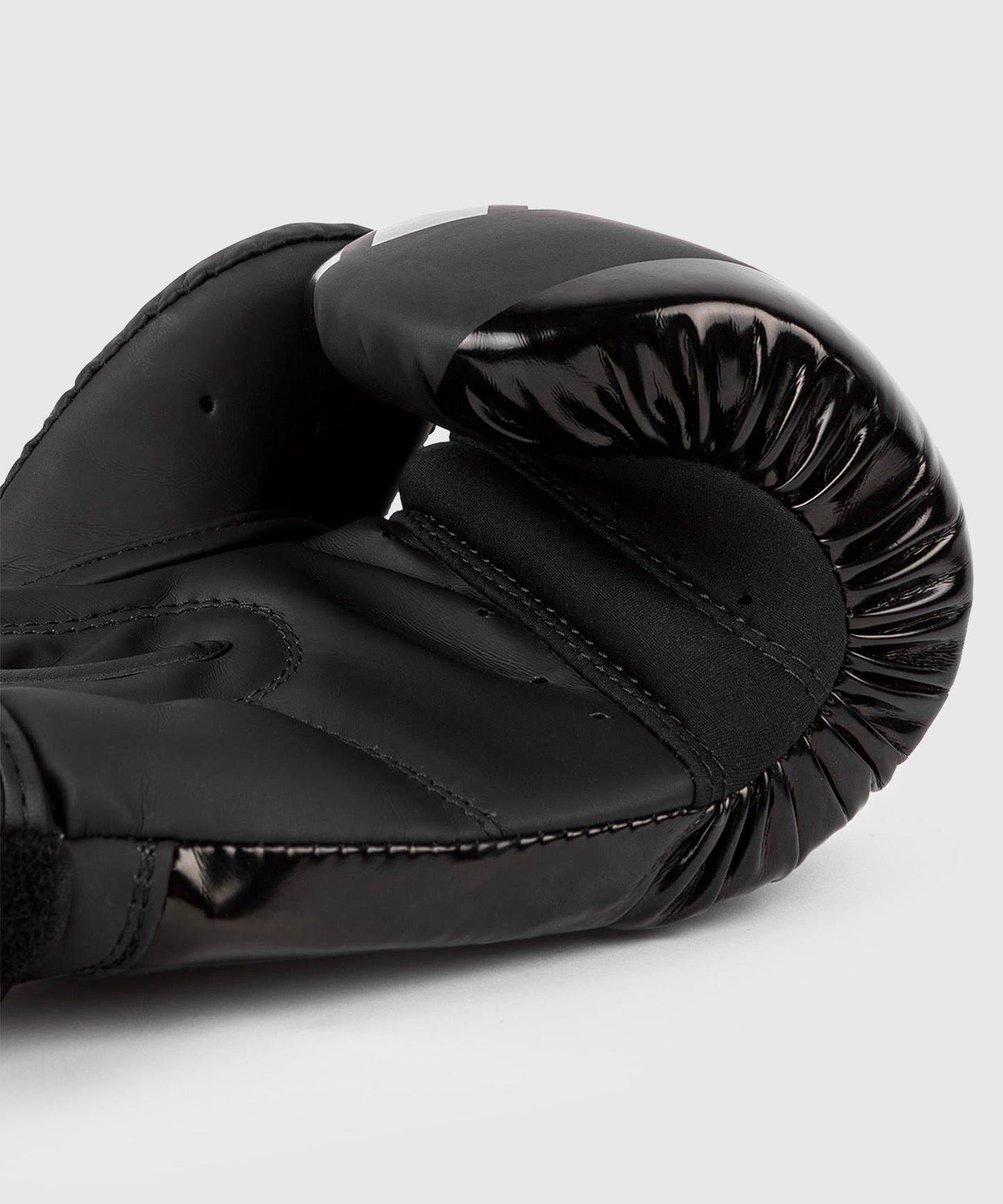 Venum Challenger 3.0 Shockwave Boxhandschuhe – Schwarz