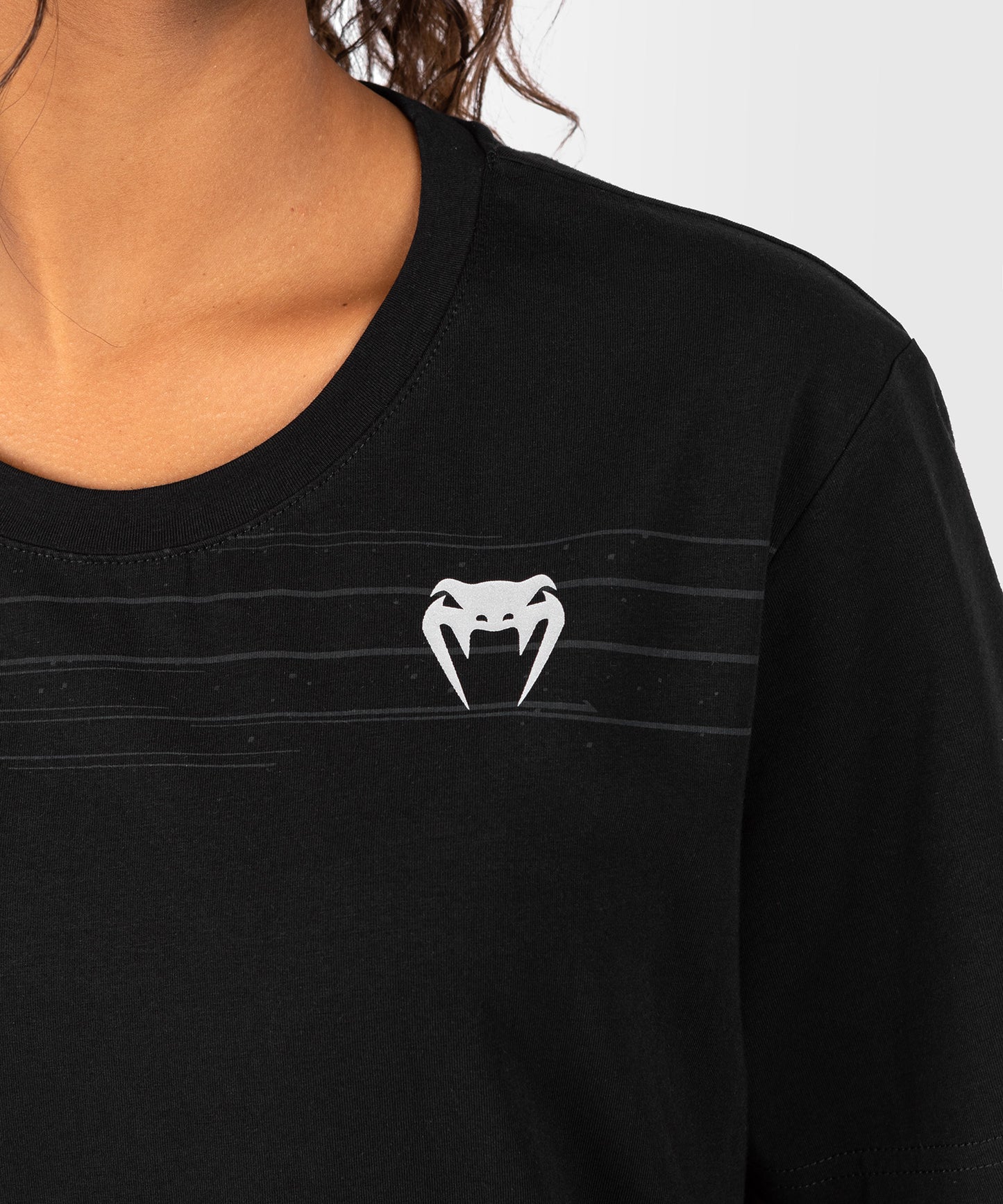 UFC Venum Performance Institute 2.0 Camiseta de mujer - Negra/Roja