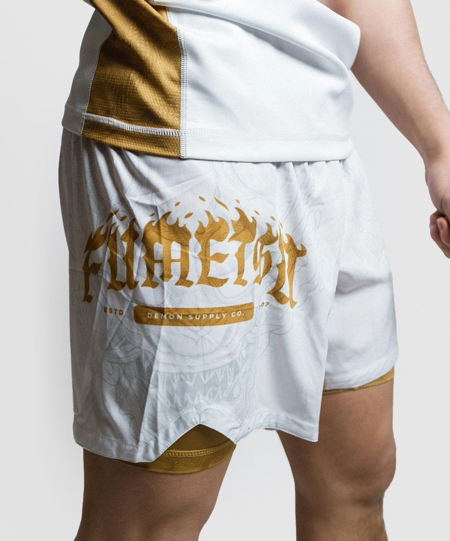 Short de MMA Fumetsu Dual Layer Oni - Blanc/Or/Gris