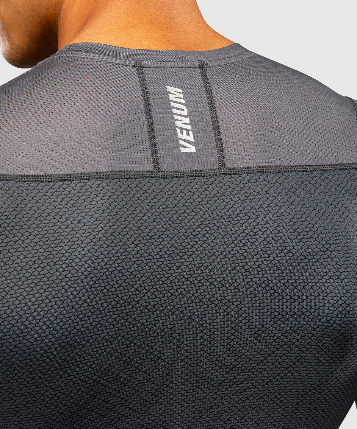 Rashguard manches longues Venum G-Fit Scale - Gris