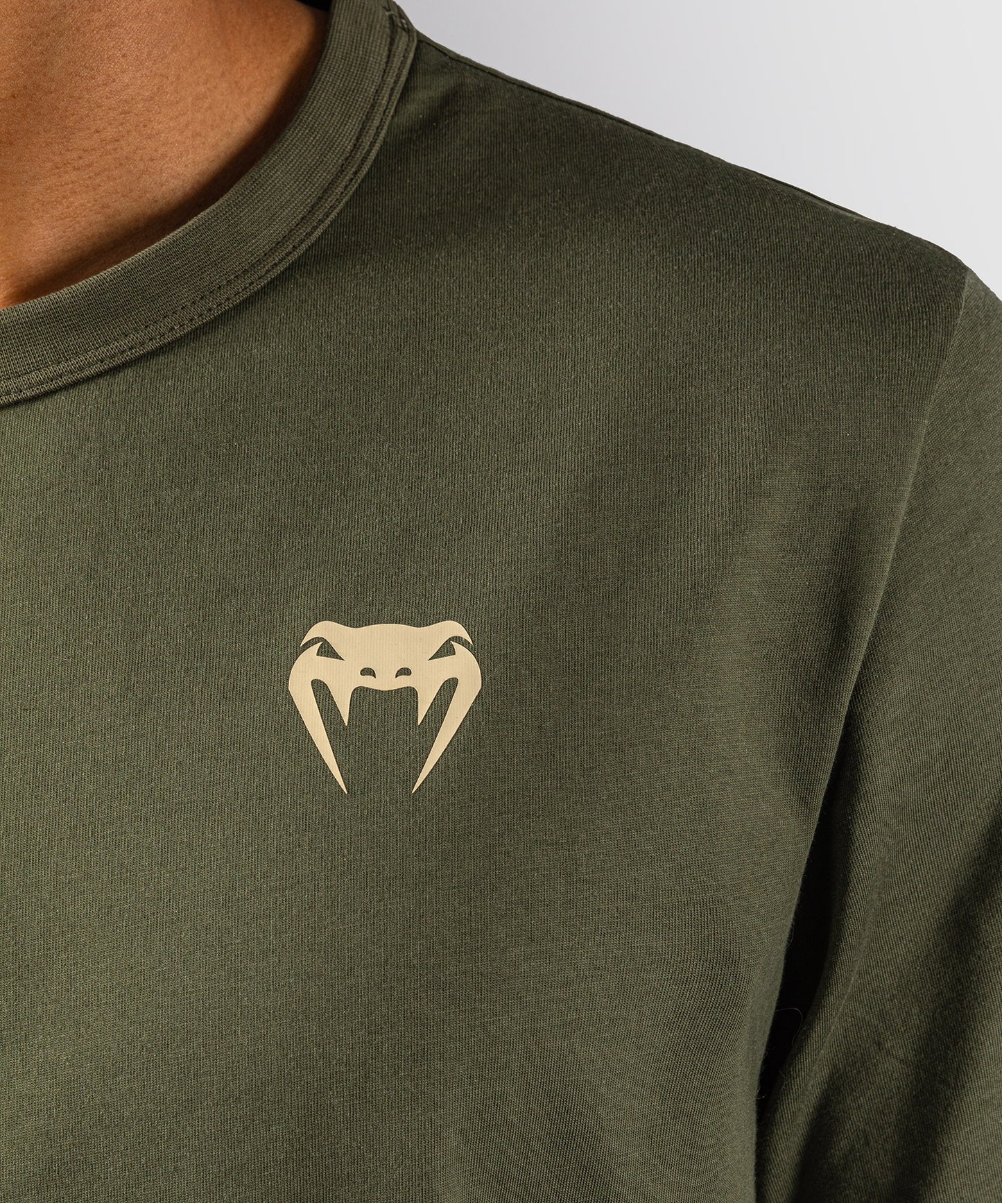 Venum x Rajadamnern T-Shirt - Militärgrün