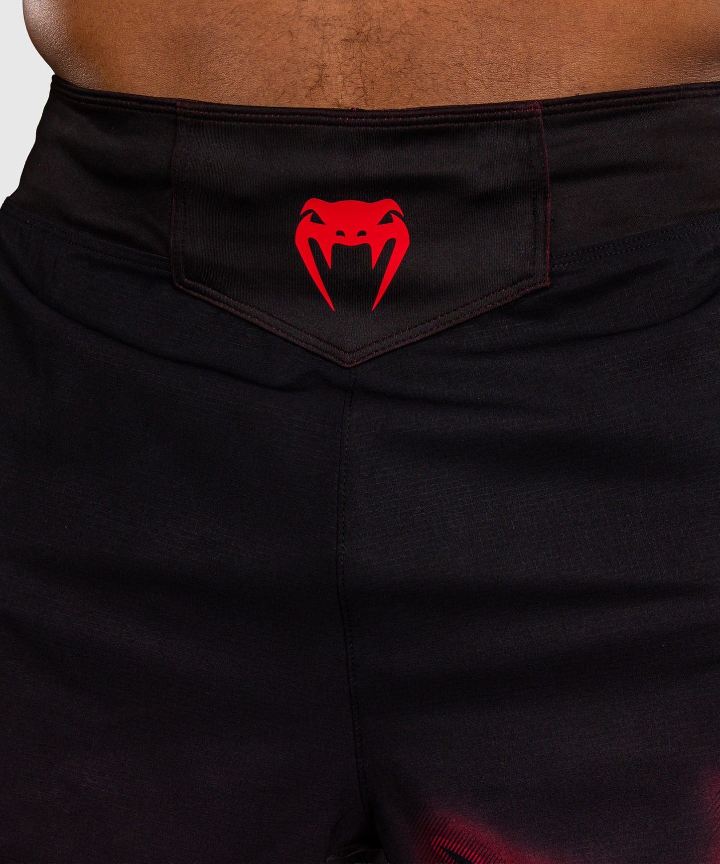 Venum Spectre Fightshorts – Schwarz/Rot
