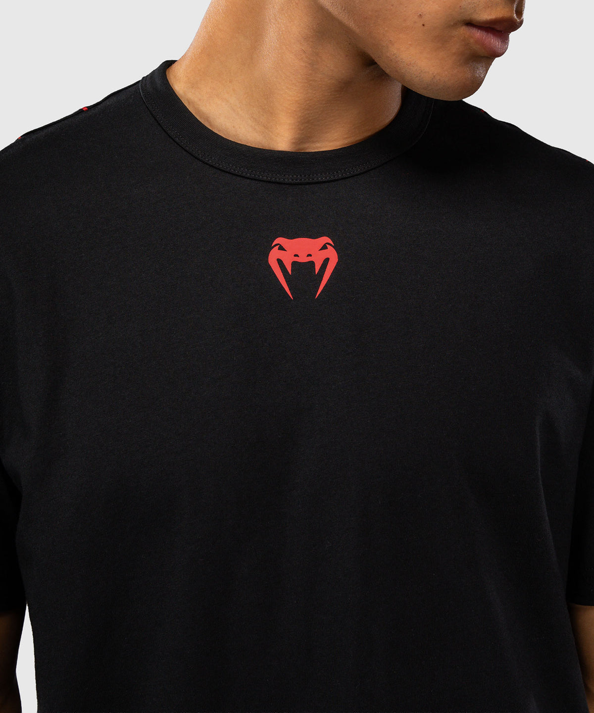 T-shirt Venum Amazonia Reborn - Noir/Rouge