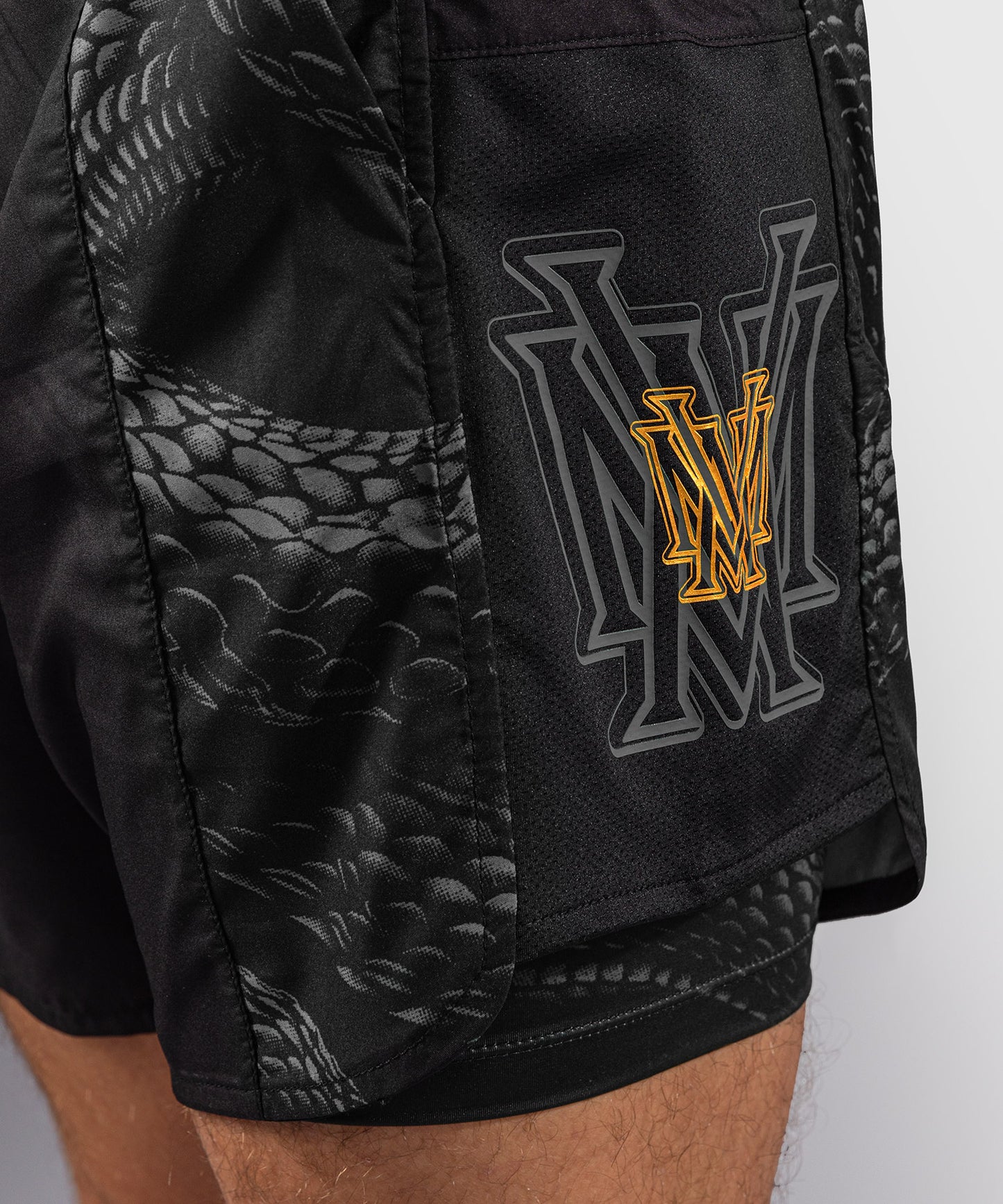 Venum Matupa Pantaloncini da Allenamento - Nero/Grigio/Oro